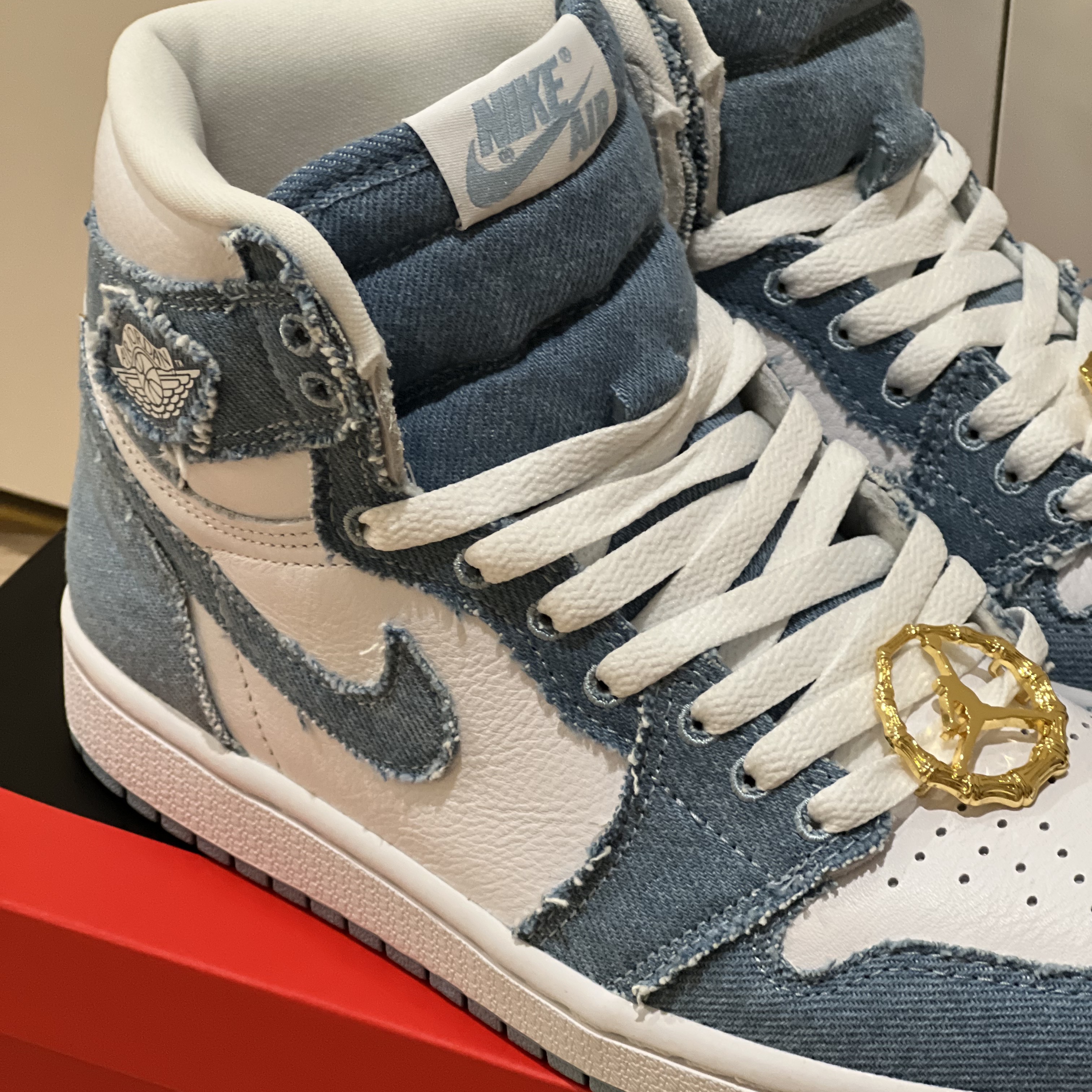 (W) Jordan 1 Retro High OG Denim 착용 스타일 - 2