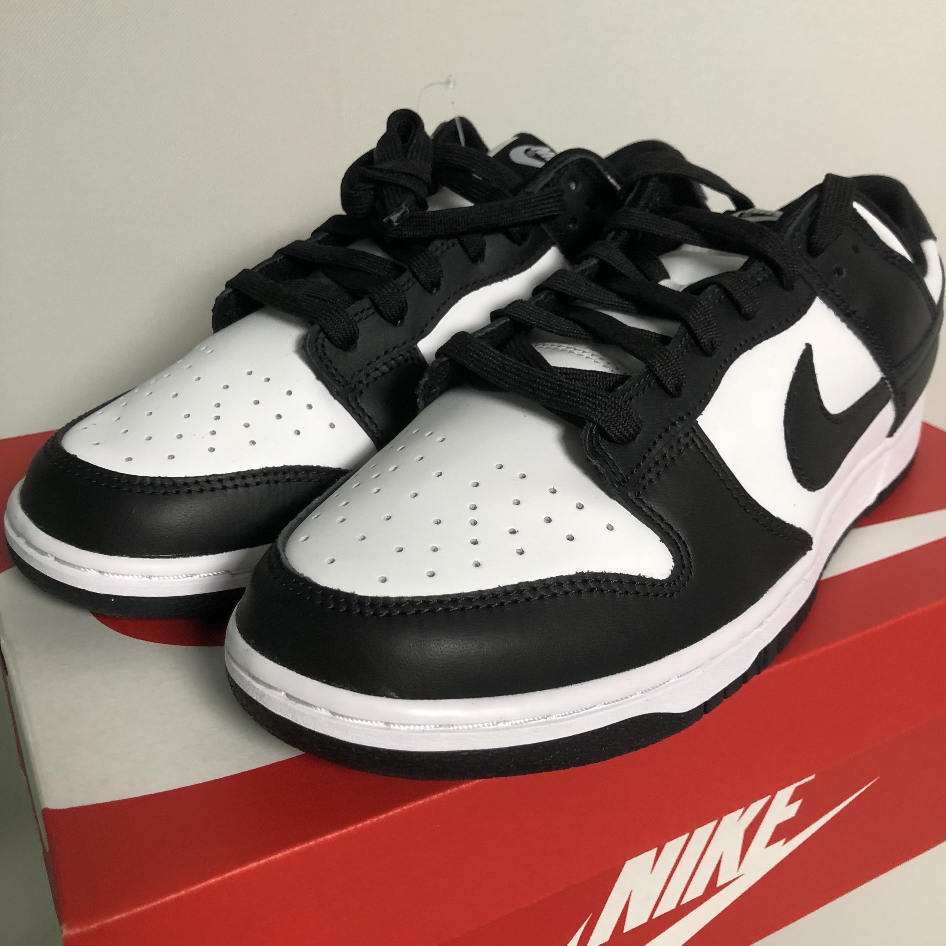 (GS) Nike Dunk Low Black 착용 스타일