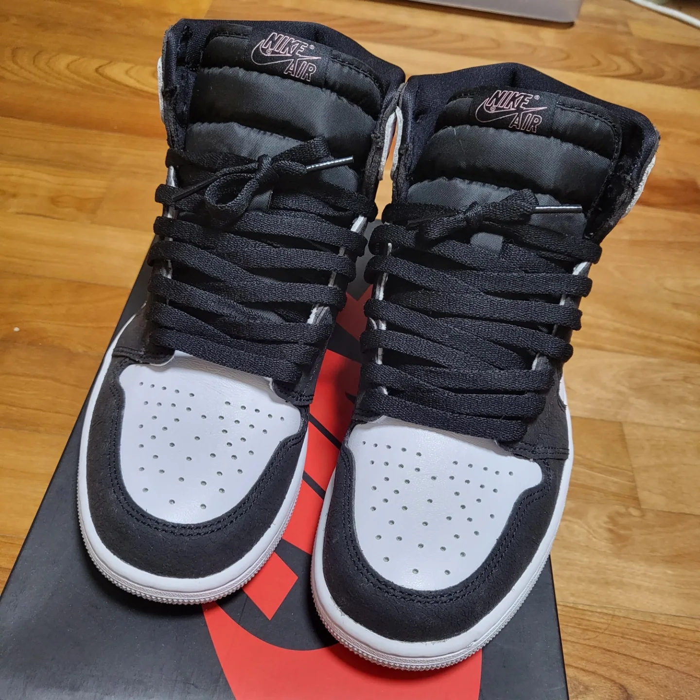 Jordan 1 Retro High OG Bleached Coral 착용 스타일 - 3