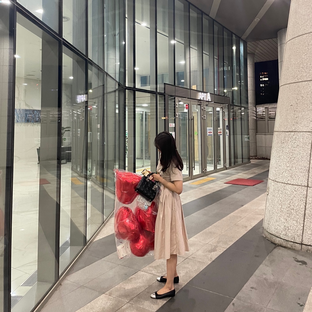Dior Small Lady Bag My ABCDior Cannage Lambskin Black 착용 스타일