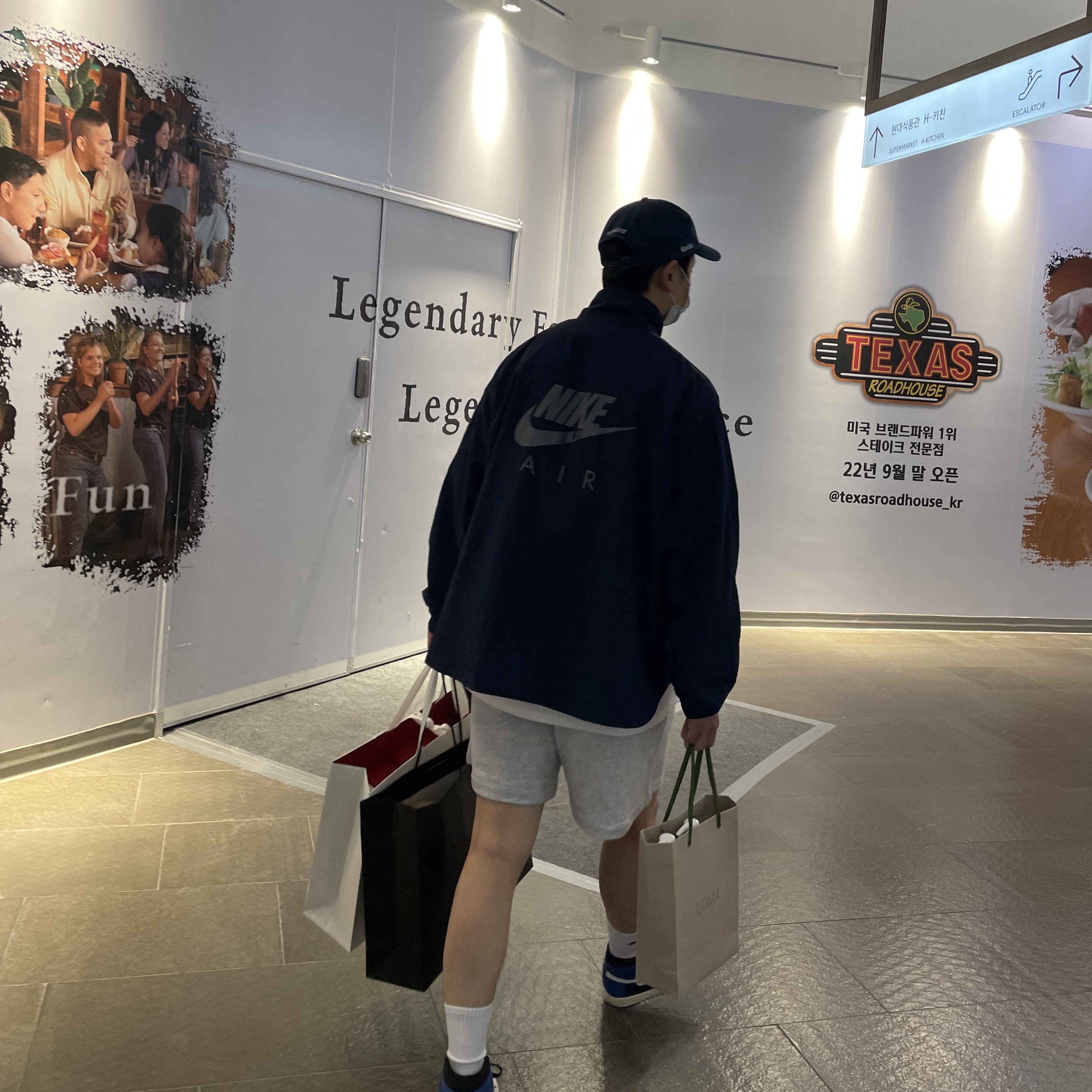 Nike x Kim Jones Reversible Wind Breaker Navy - US/EU, Supreme Kevlar Denim S Logo 6-Panel Indigo - 22SS 착용 스타일 - 2