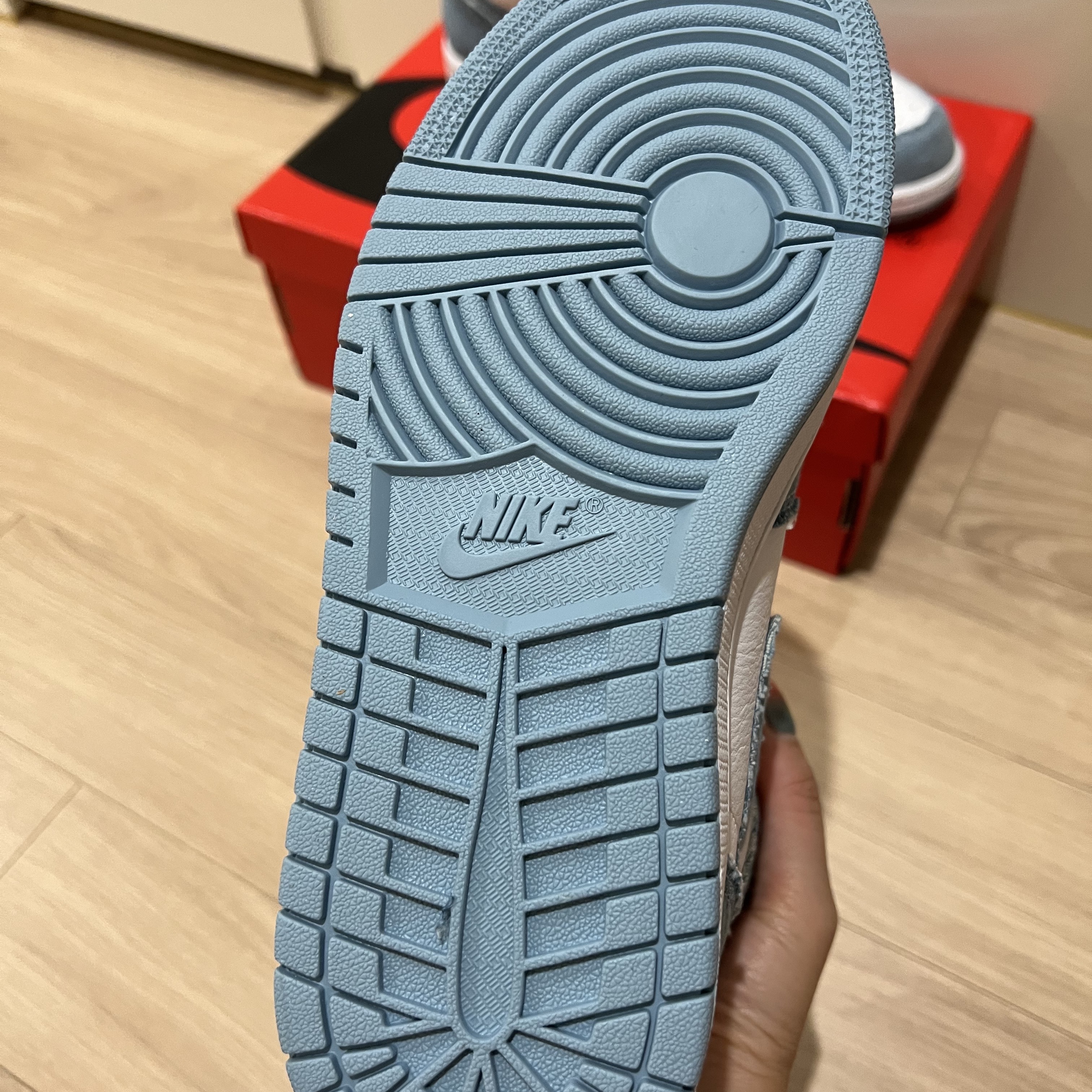 (W) Jordan 1 Retro High OG Denim 착용 스타일 - 3