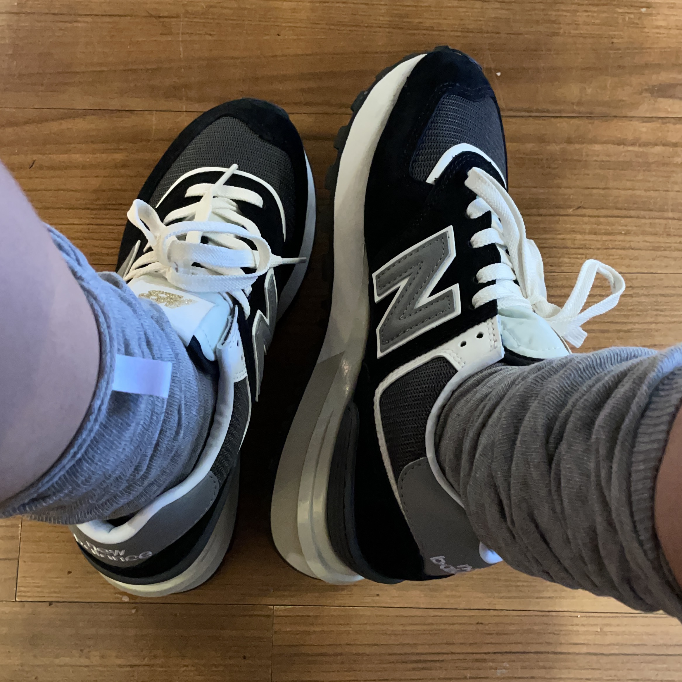 New Balance 574 Legacy Black 착용 스타일