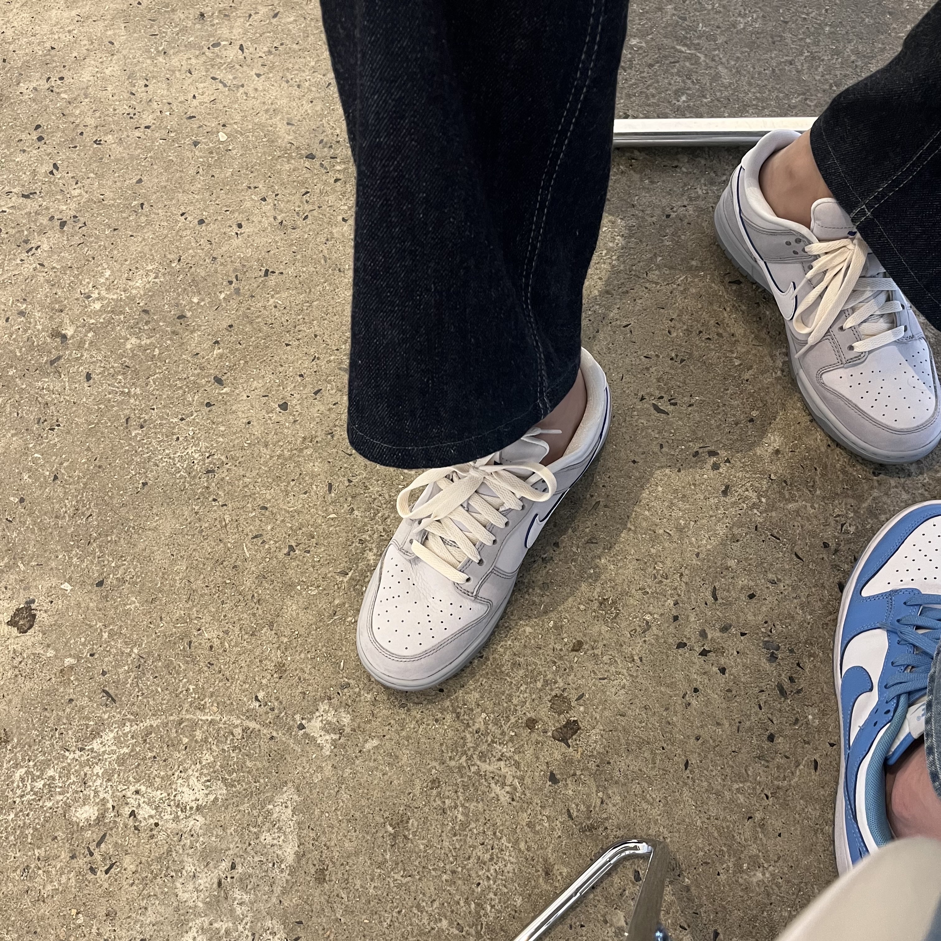 Nike Dunk Low Wolf Grey and Pure Platinum 착용 스타일