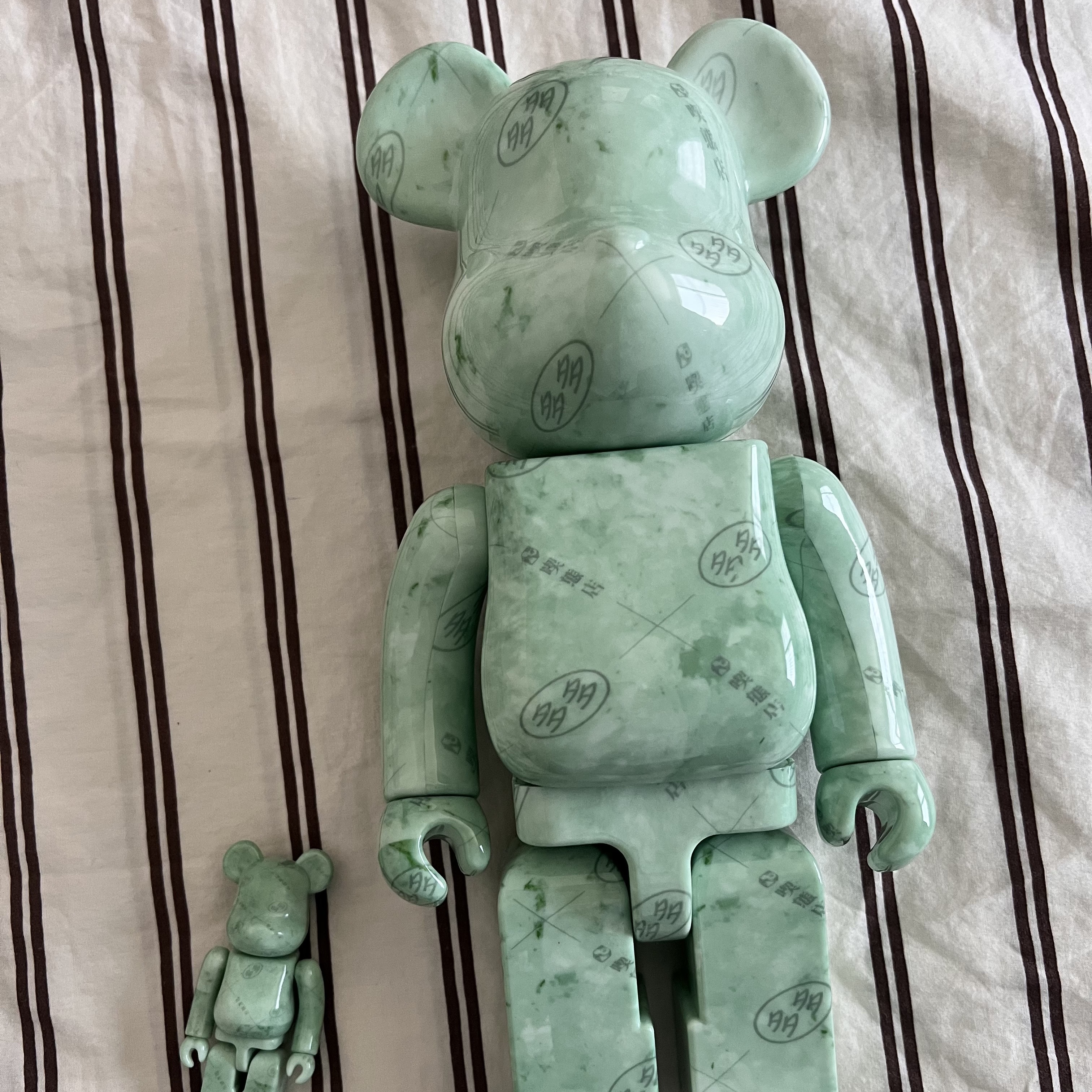 Bearbrick x Dada 100% & 400% Set 착용 스타일 - 3