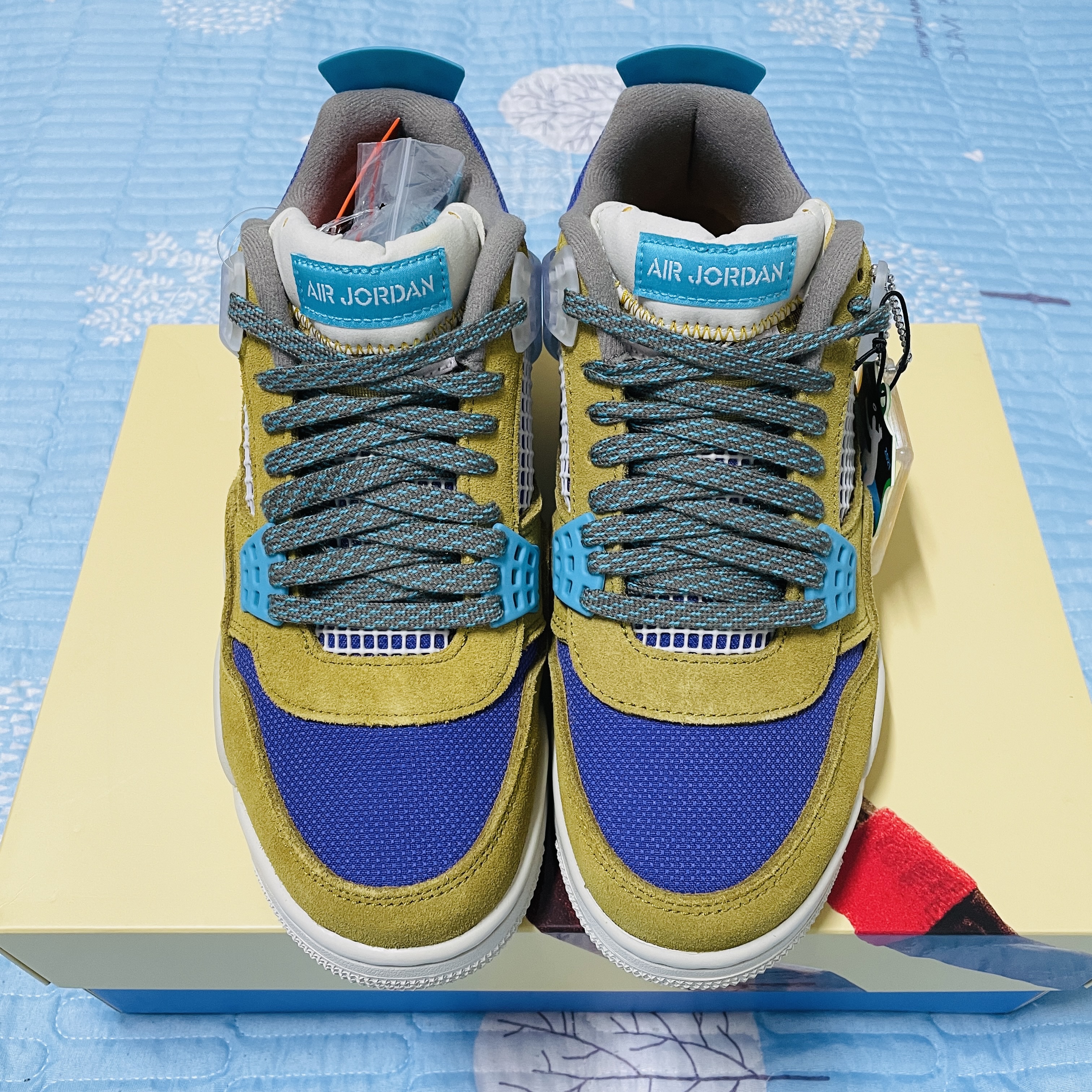 (W) Jordan 3 x A Ma Maniere Retro SP, Jordan 4 x Union Retro SP Desert Moss 착용 스타일 - 3