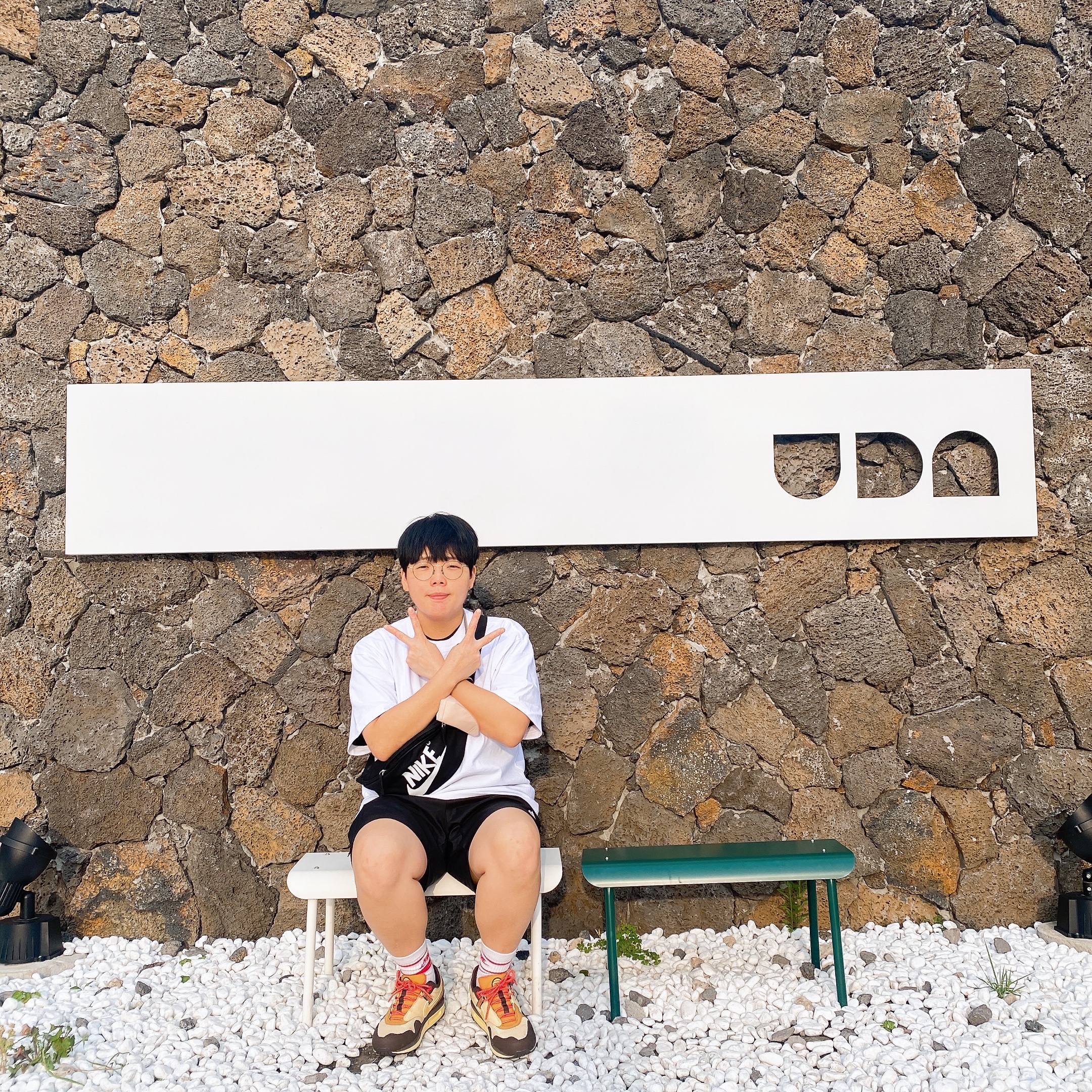 IAB Studio x Obey Beenzino Icon T-Shirt White, Nike x Travis Scott Air Max 1 Cact.us Brown 착용 스타일 - 4