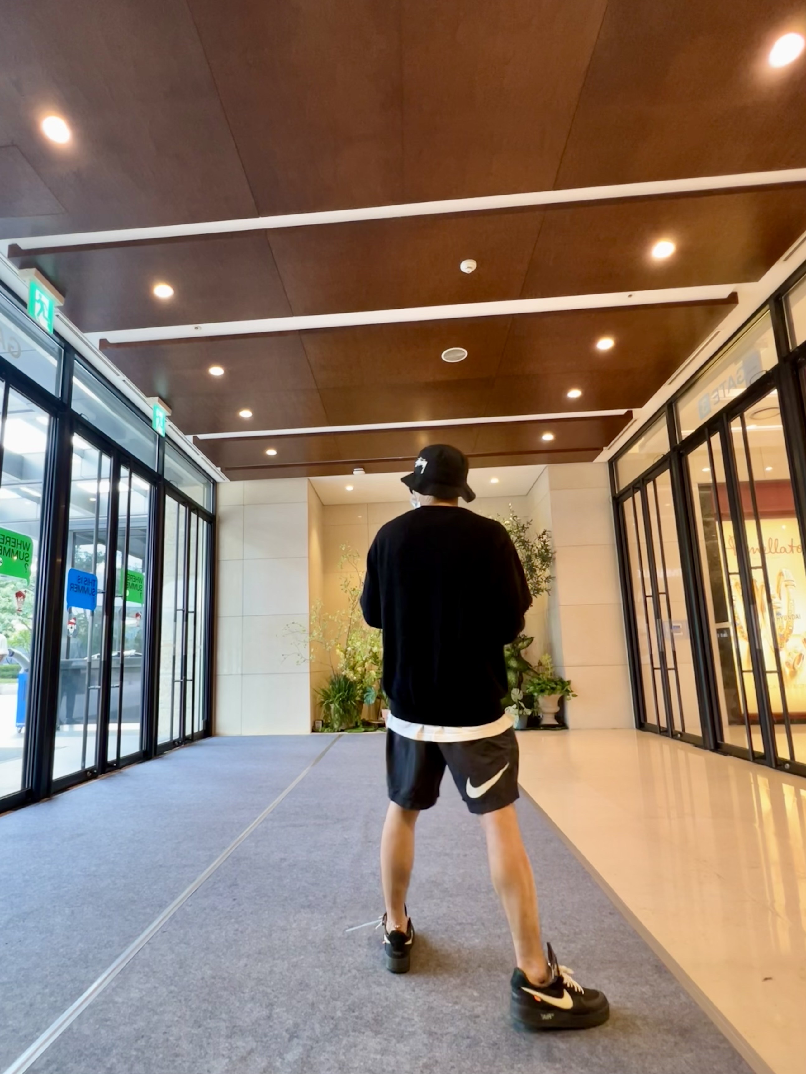 Nike x Off-White Air Force 1 Low Black White, Nike x Stussy Water Shorts Off Noir 착용 스타일 - 2