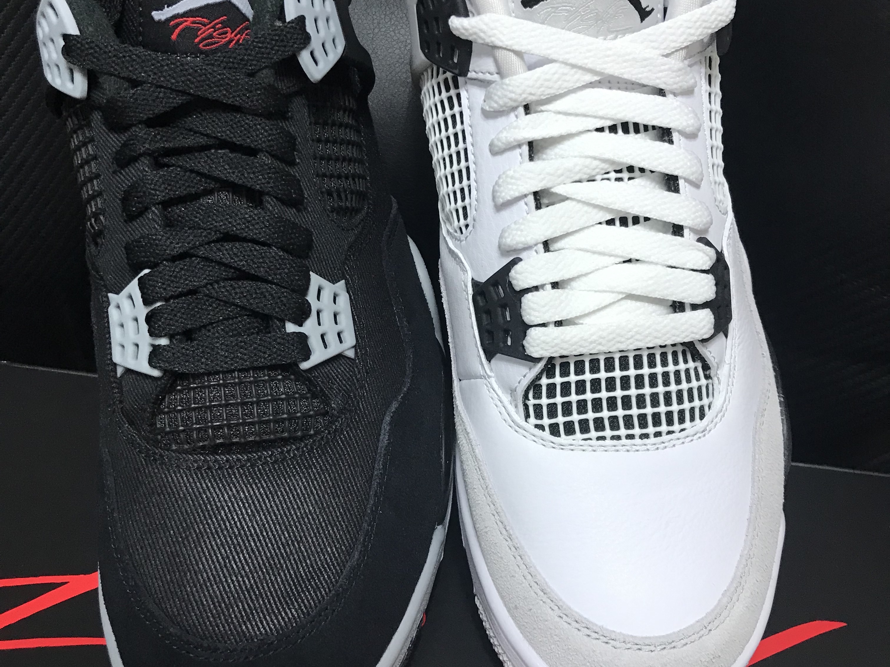 Jordan 4 Retro SE Black and Light Steel, Jordan 4 Retro White and Black 착용 스타일 - 1
