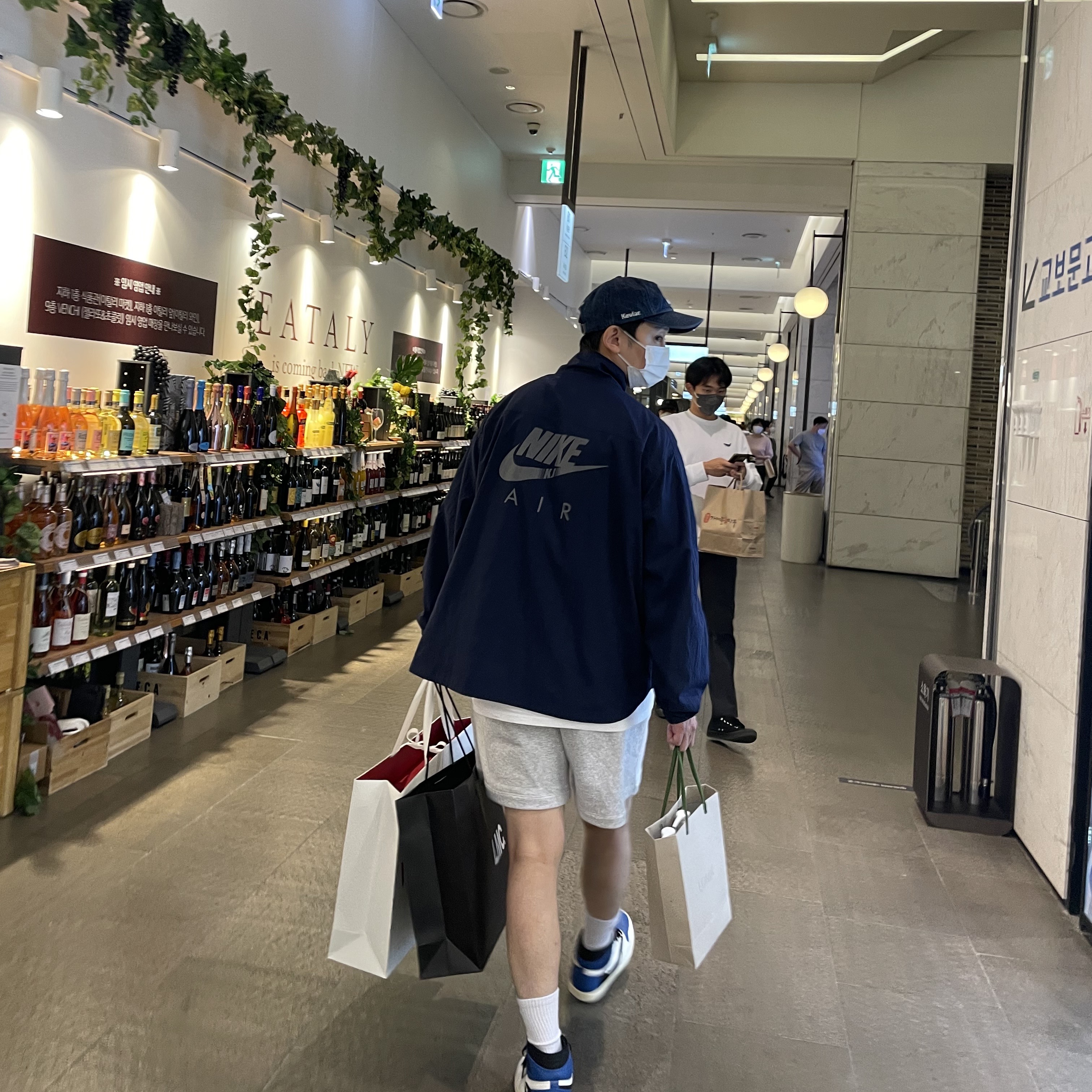 Nike x Kim Jones Reversible Wind Breaker Navy - US/EU, Supreme Kevlar Denim S Logo 6-Panel Indigo - 22SS 착용 스타일 - 3