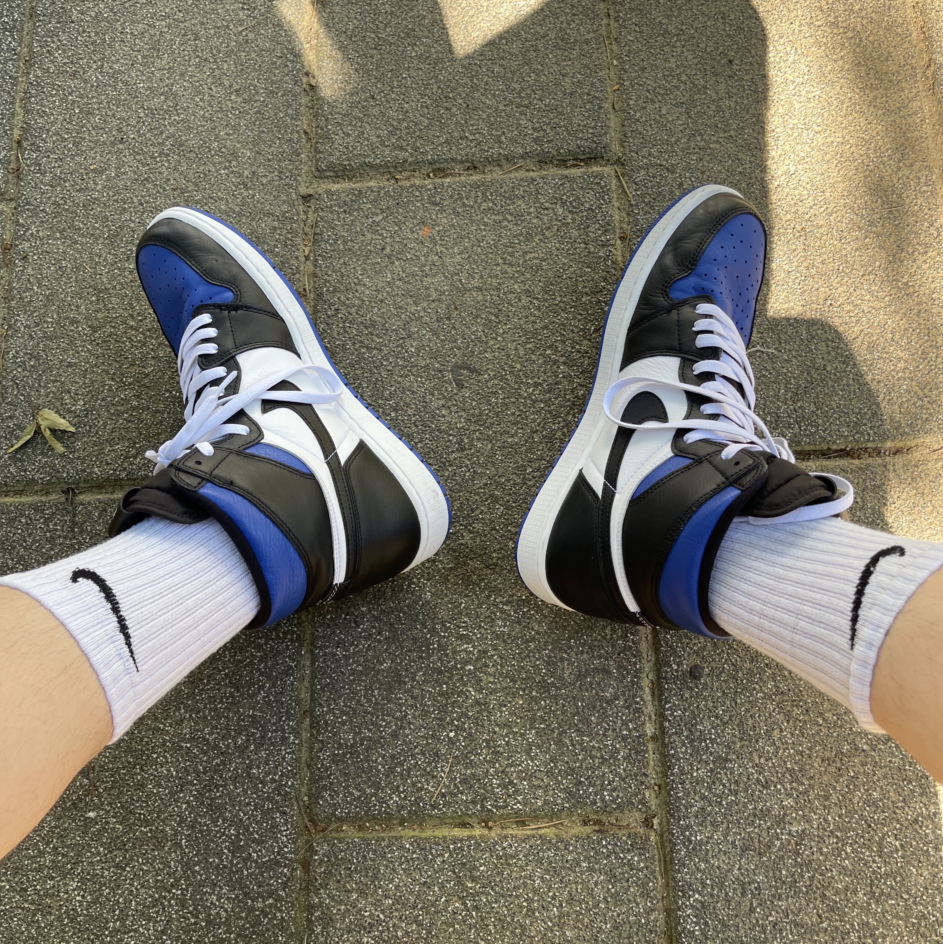 Jordan 1 Retro High OG Royal Toe 착용 스타일 - 2