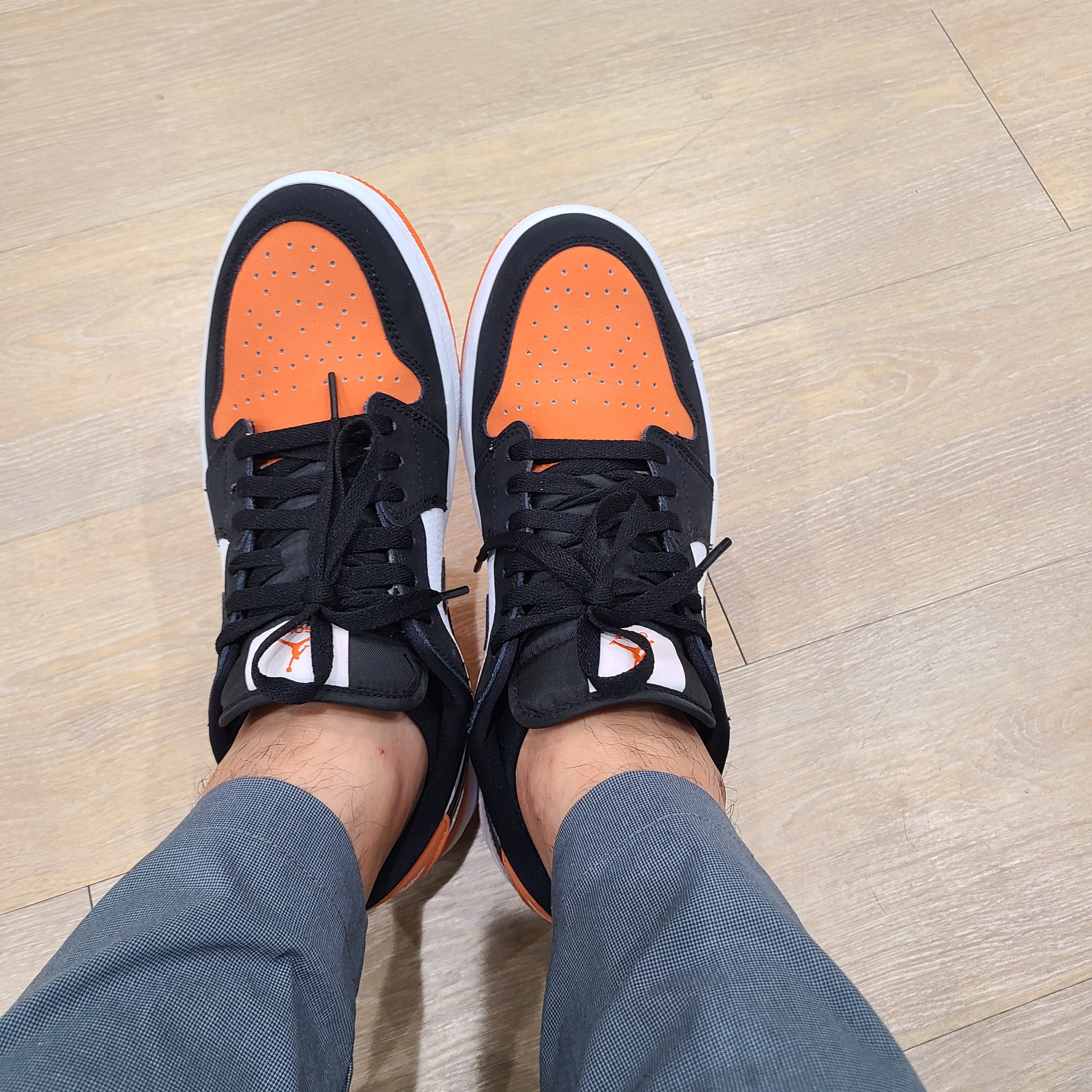 Jordan 1 Low Golf Starfish 착용 스타일 - 2