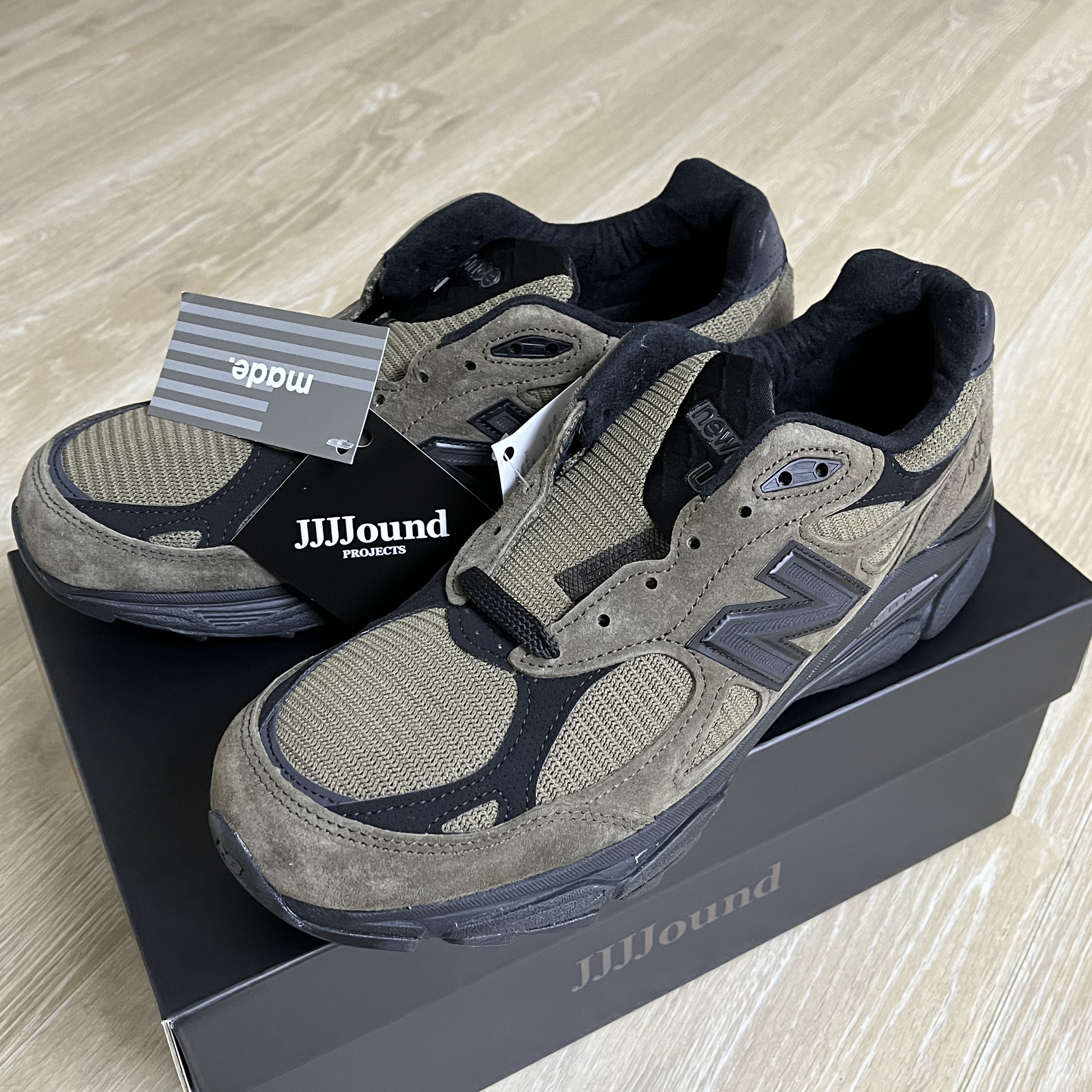 New Balance x JJJJound 990v3 Brown Black 착용 스타일 - 1