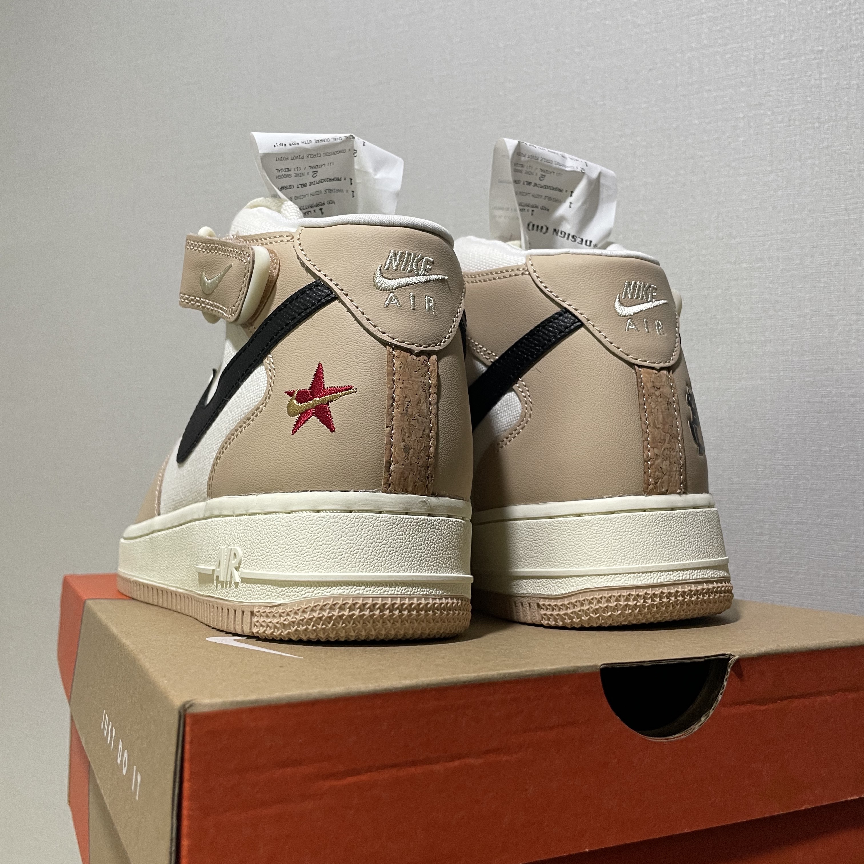 Nike Air Force 1 Mid '07 LX Pale Ivory and Shimmer 착용 스타일 - 3