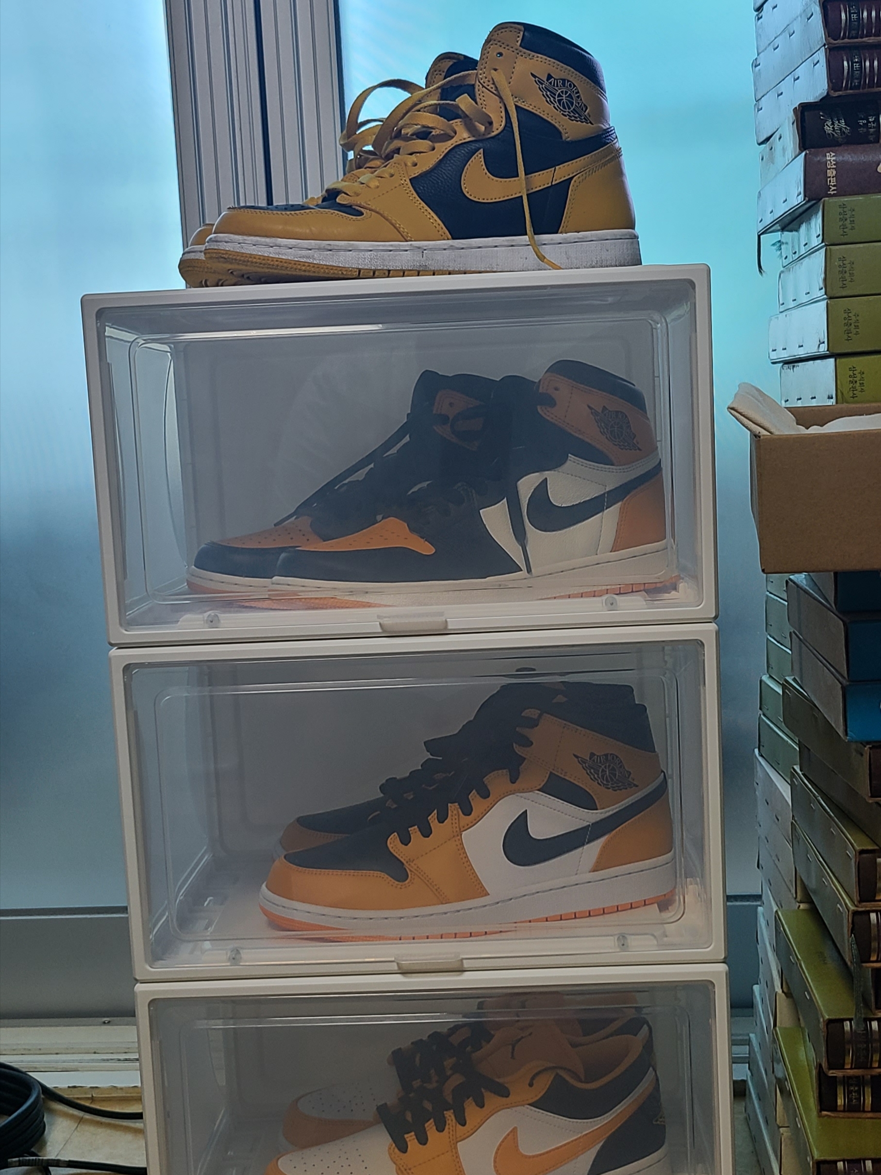 Jordan 1 Retro High OG Pollen, Jordan 1 Retro High OG Taxi 착용 스타일