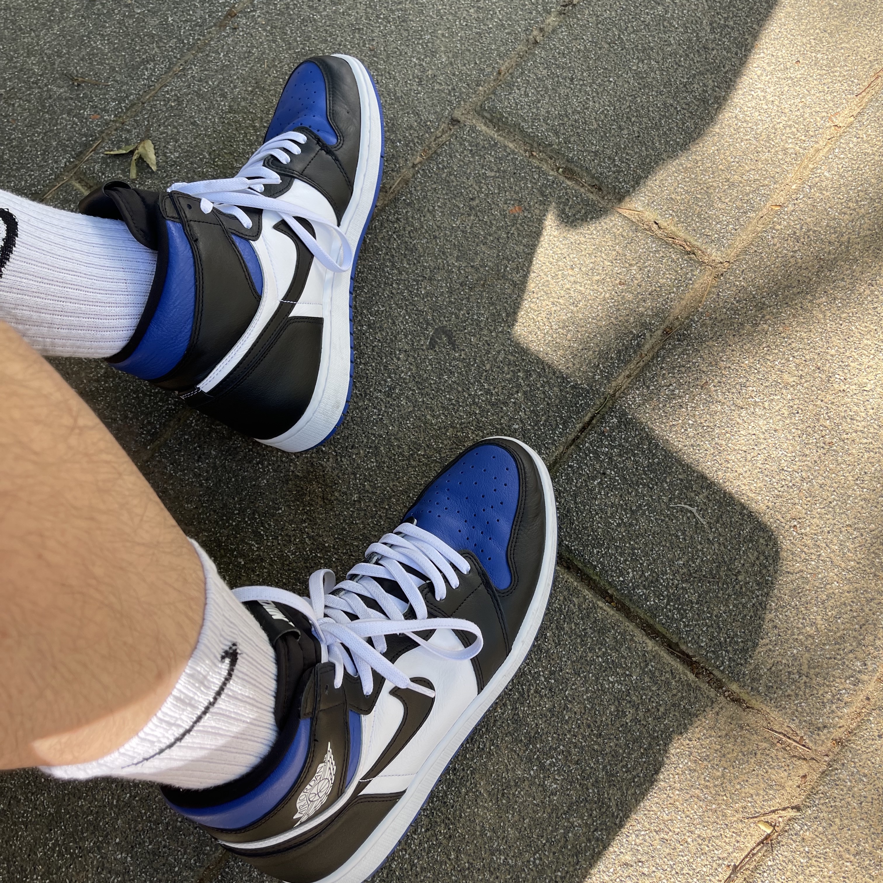 Jordan 1 Retro High OG Royal Toe 착용 스타일 - 3