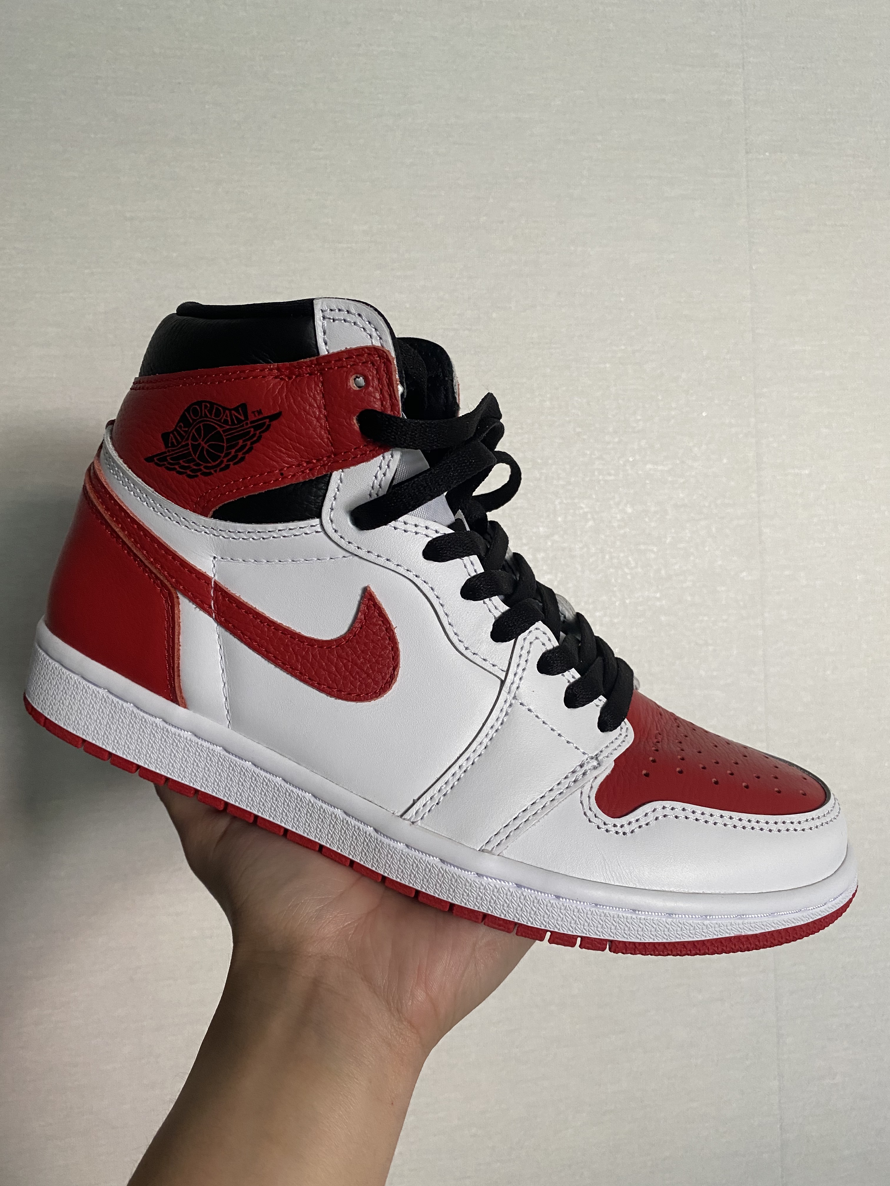 Jordan 1 Retro High OG Heritage 착용 스타일 - 1
