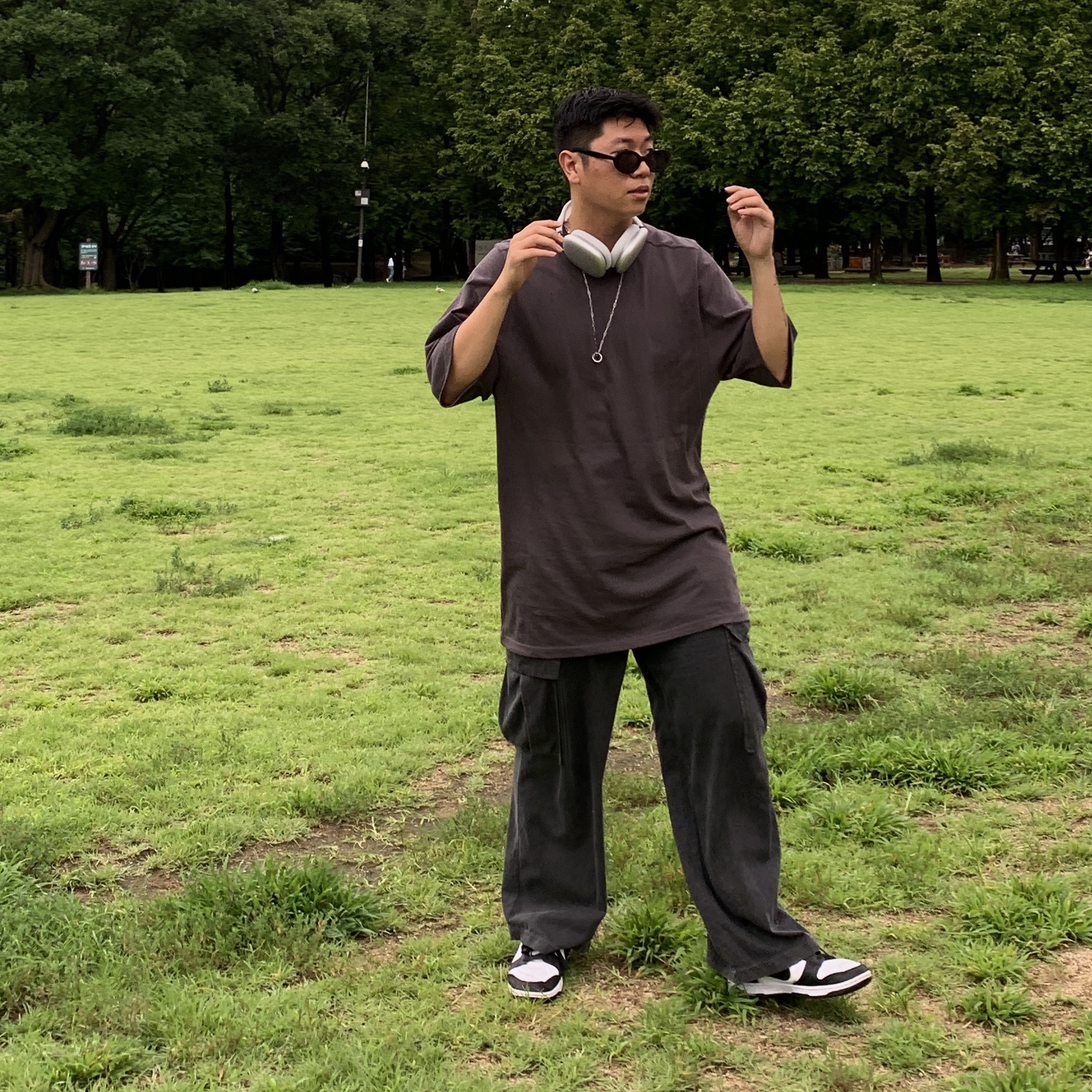 Apple AirPods Max Lightning Silver (Korean Ver.), Nike Dunk Low Retro Black 착용 스타일