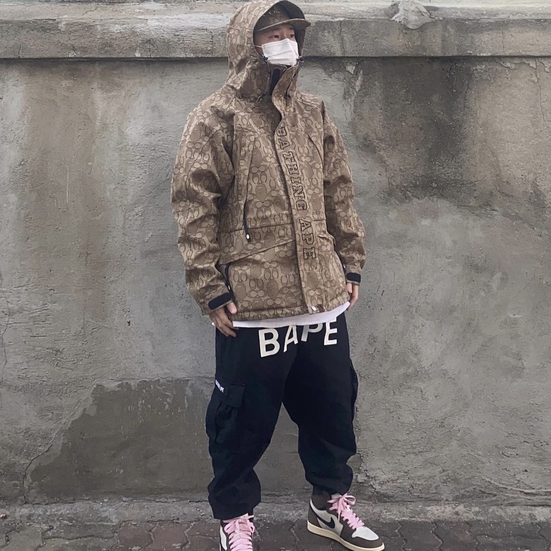 Jordan 1 x Travis Scott Retro High OG SP Mocha 착용 스타일