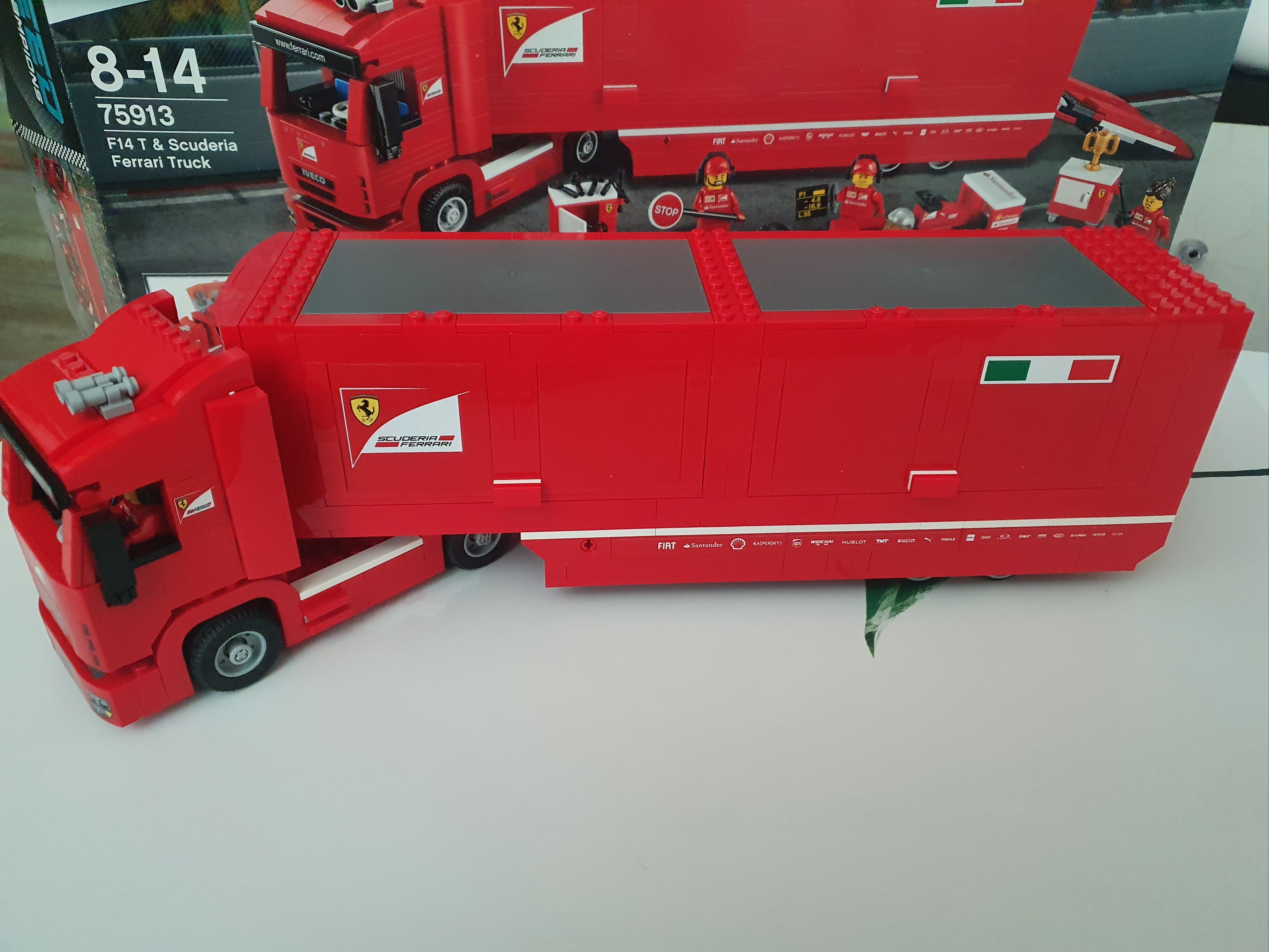 Lego F14 T & Scuderia Ferrari Truck 착용 스타일 - 1
