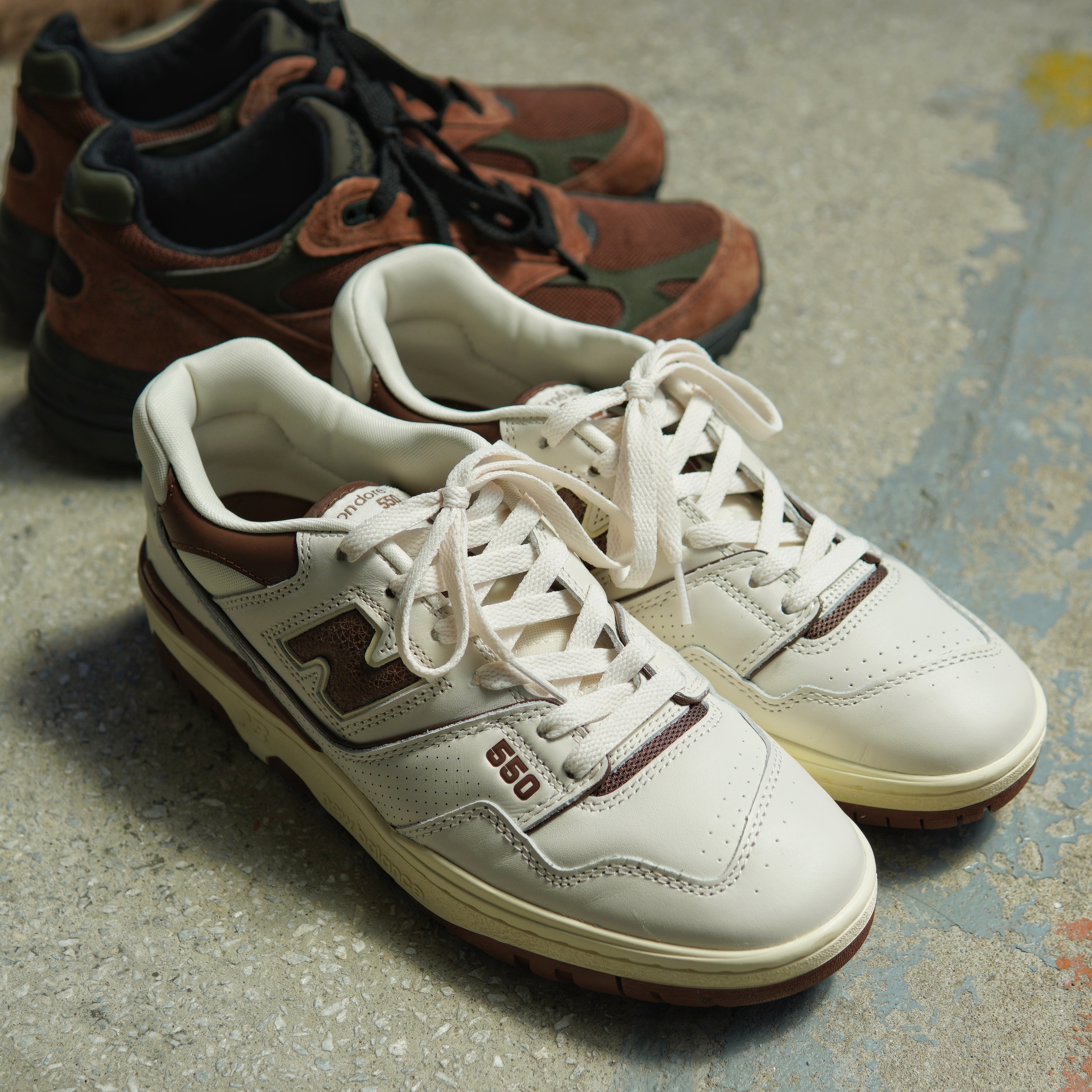 New Balance x Aime Leon Dore 550 Brown 착용 스타일 - 3