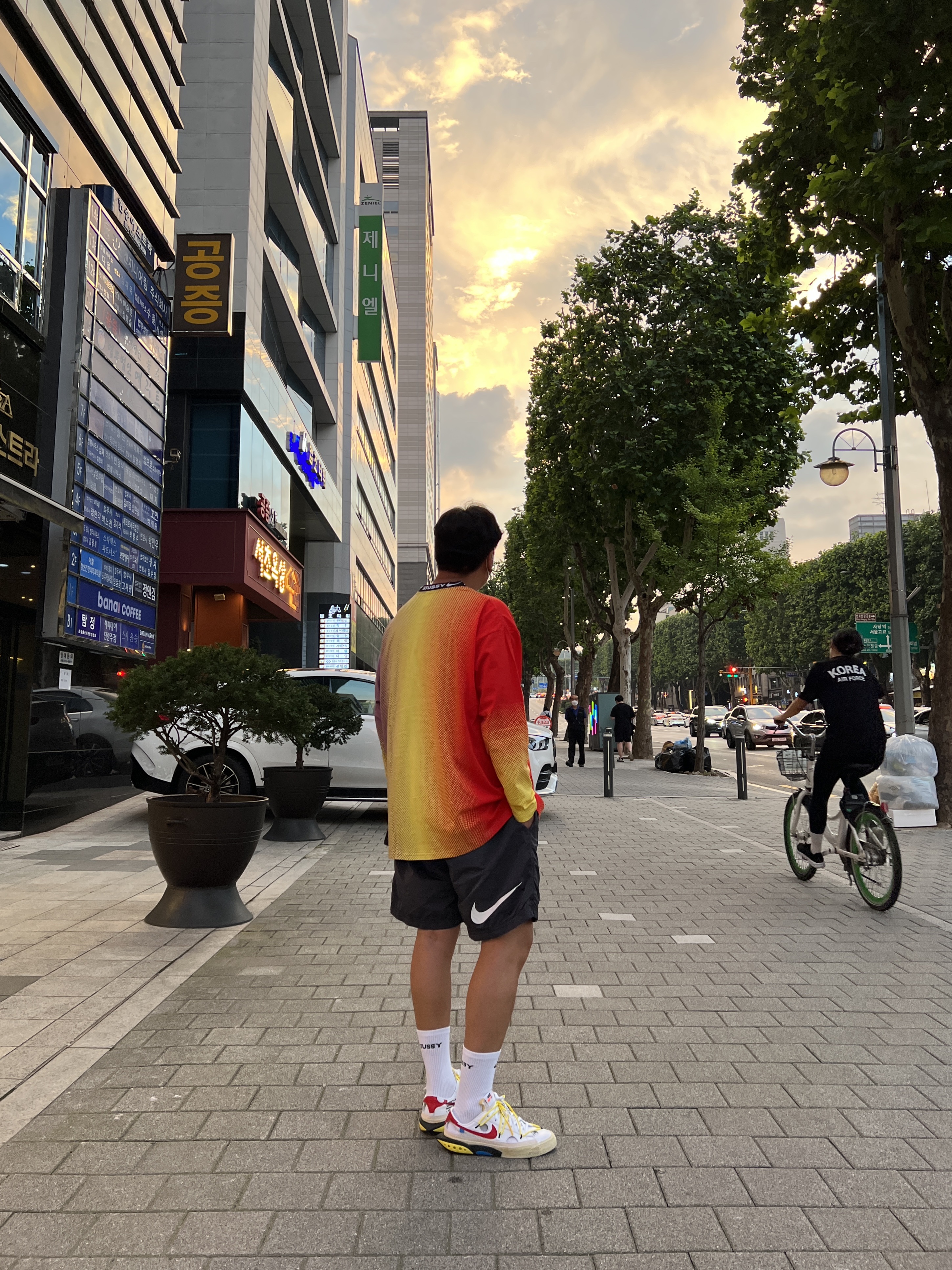 Nike x Stussy NRG FL LS Top Multi Color (DO5308-902), Nike x Stussy Water Shorts Off Noir 착용 스타일 - 2