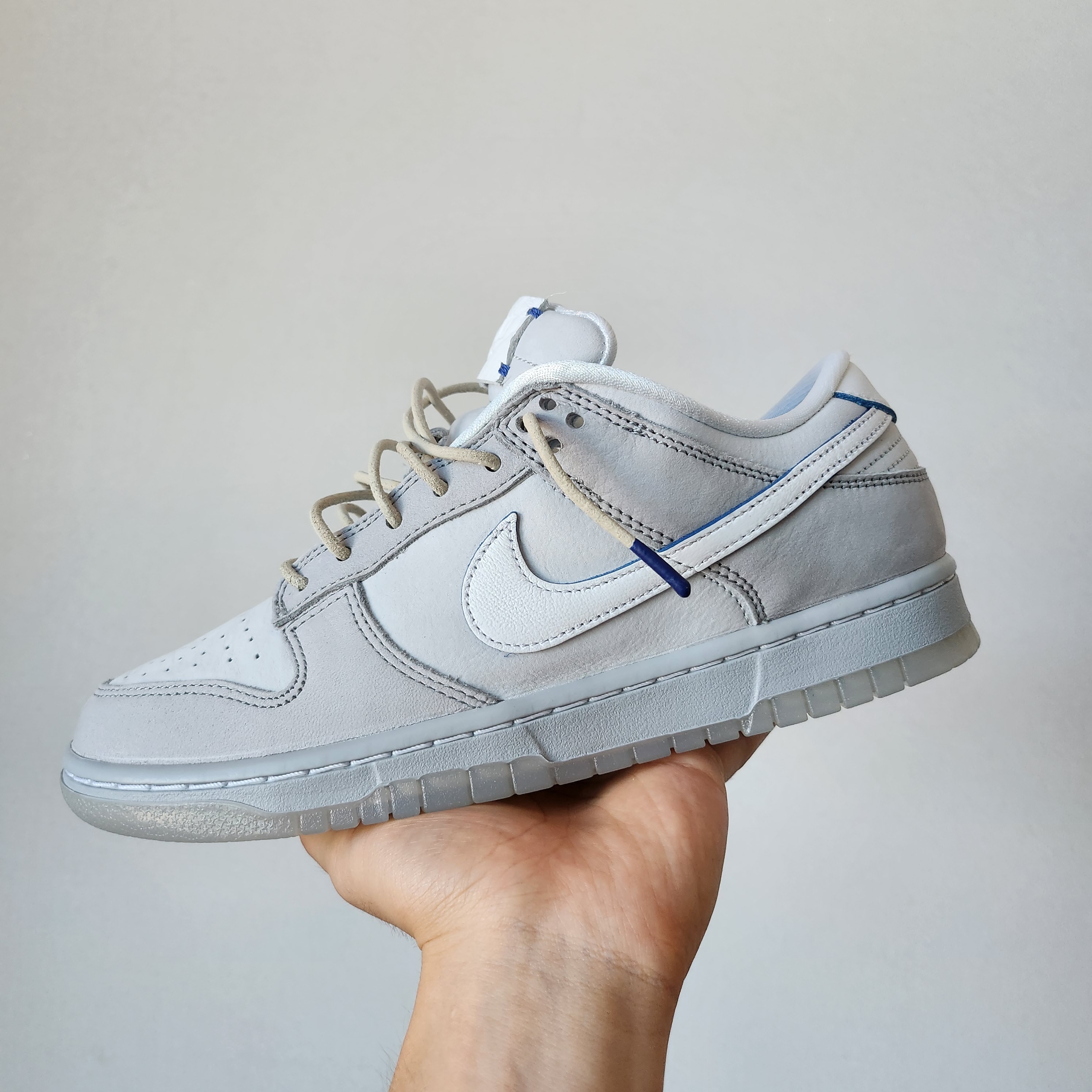 Nike Dunk Low Wolf Grey and Pure Platinum 착용 스타일