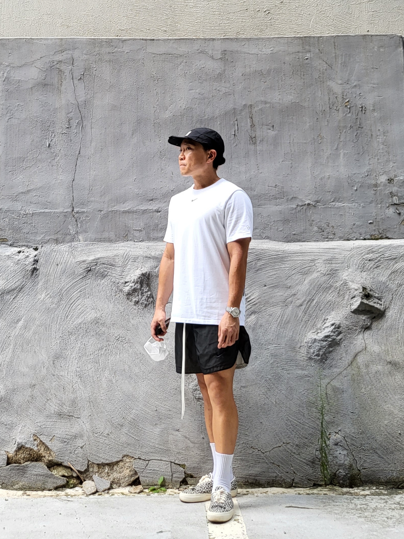 Nike x Matthew M Williams NRG AW84 Cap Black, Nike x Drake Nocta Cardinal Stock Essential T-Shirt White - Asia 착용 스타일 - 2