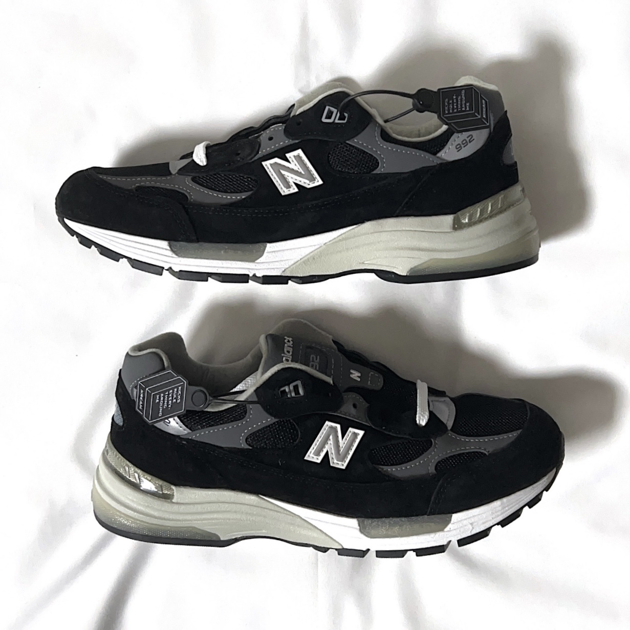 New Balance 992 Made in USA Black Grey 착용 스타일