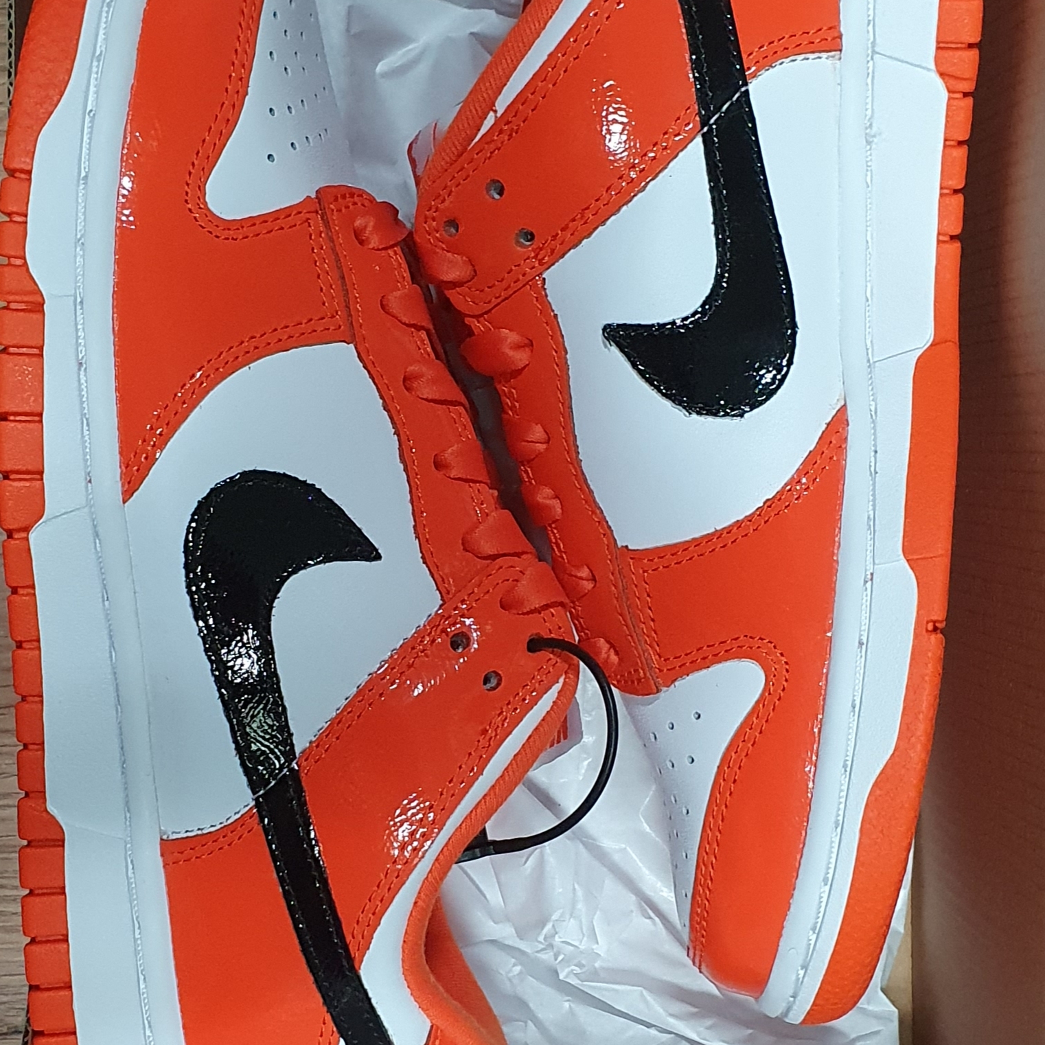 (W) Nike Dunk Low Essential Brilliant Orange 착용 스타일