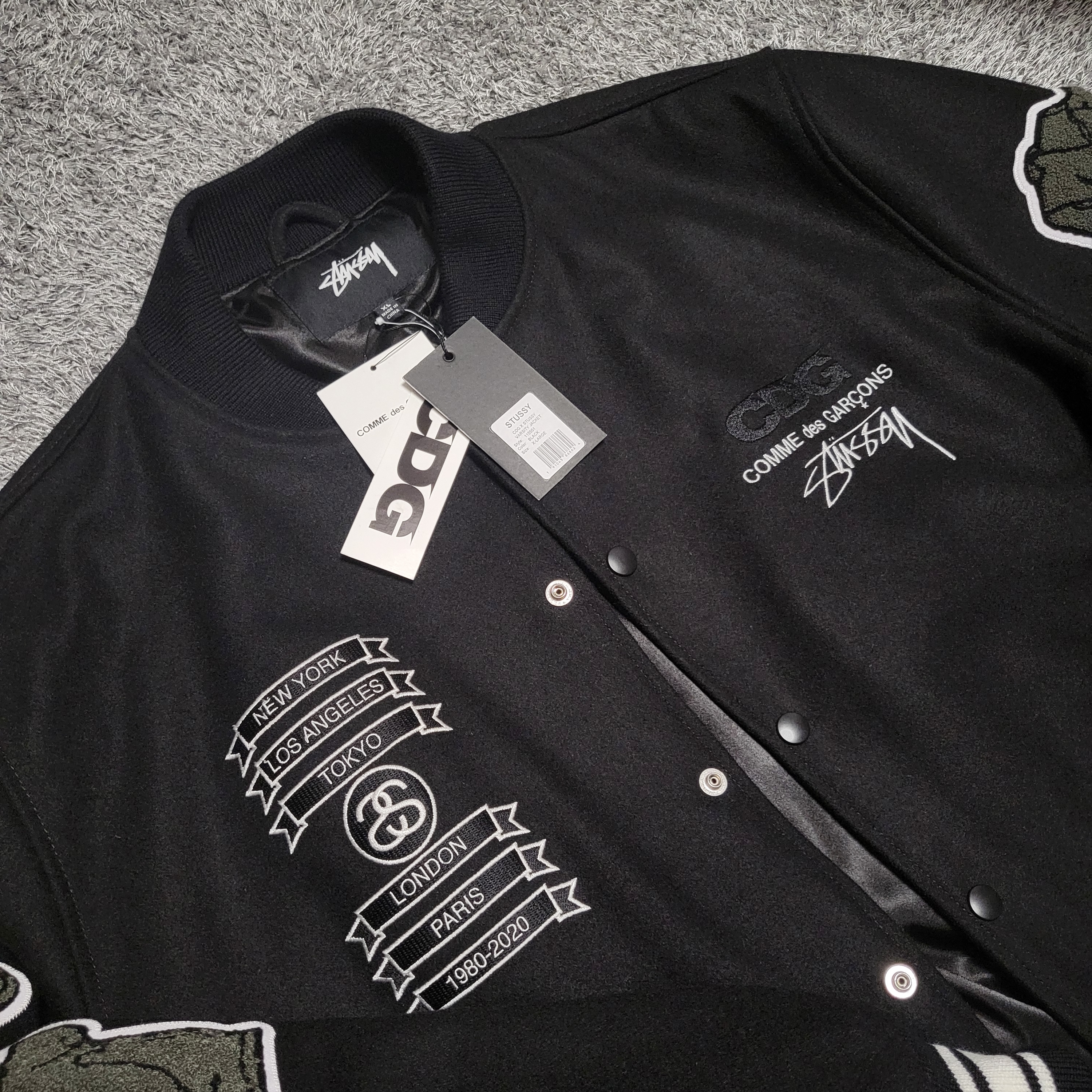 Stussy x CDG Varsity Jacket 착용 스타일