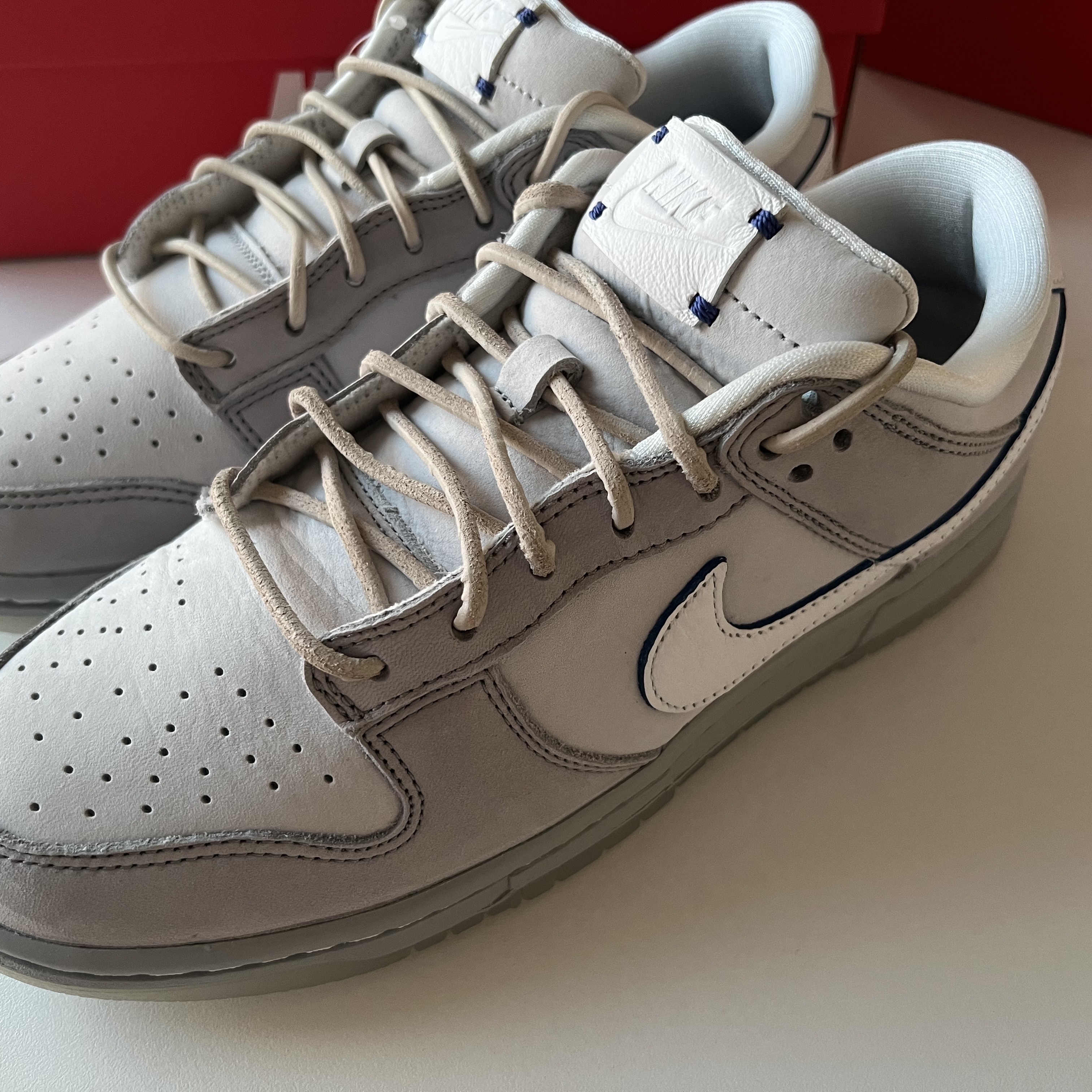 Nike Dunk Low Wolf Grey and Pure Platinum 착용 스타일 - 1