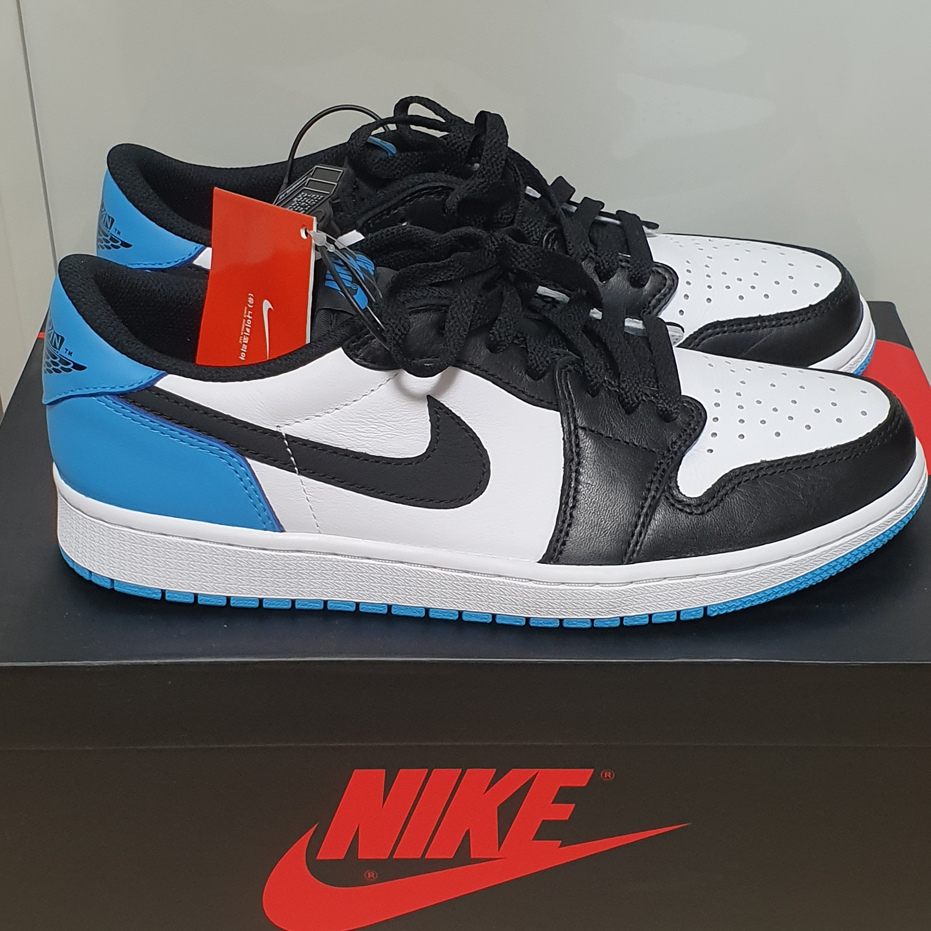 Jordan 1 Retro Low OG Black and Dark Powder Blue, IAB Studio T-Shirt White Navy - 22FW 착용 스타일 - 5