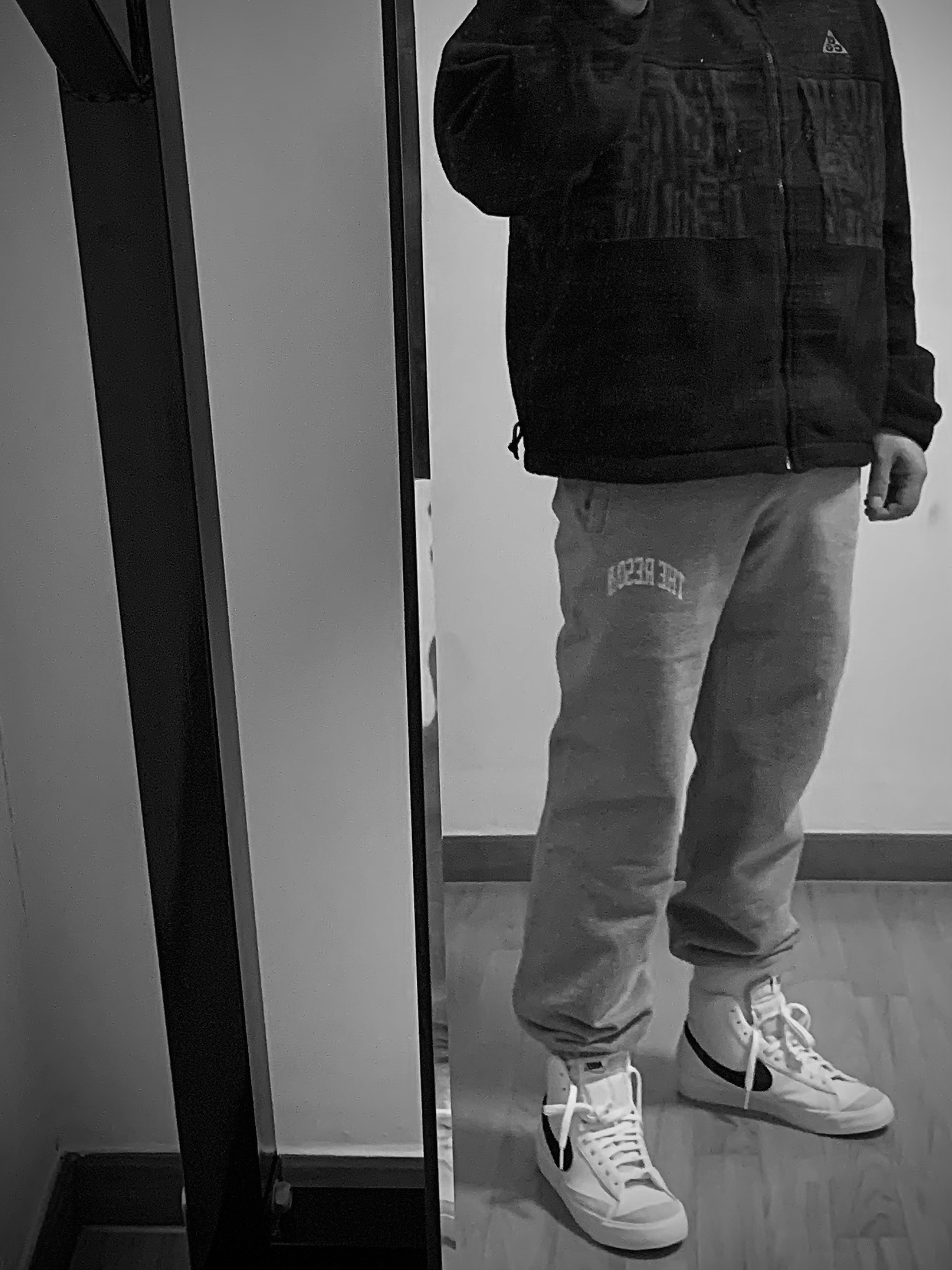 (W) Nike Blazer Mid '77 Vintage White Black, Nike ACG Microfleece Jacket Black - US/EU 착용 스타일