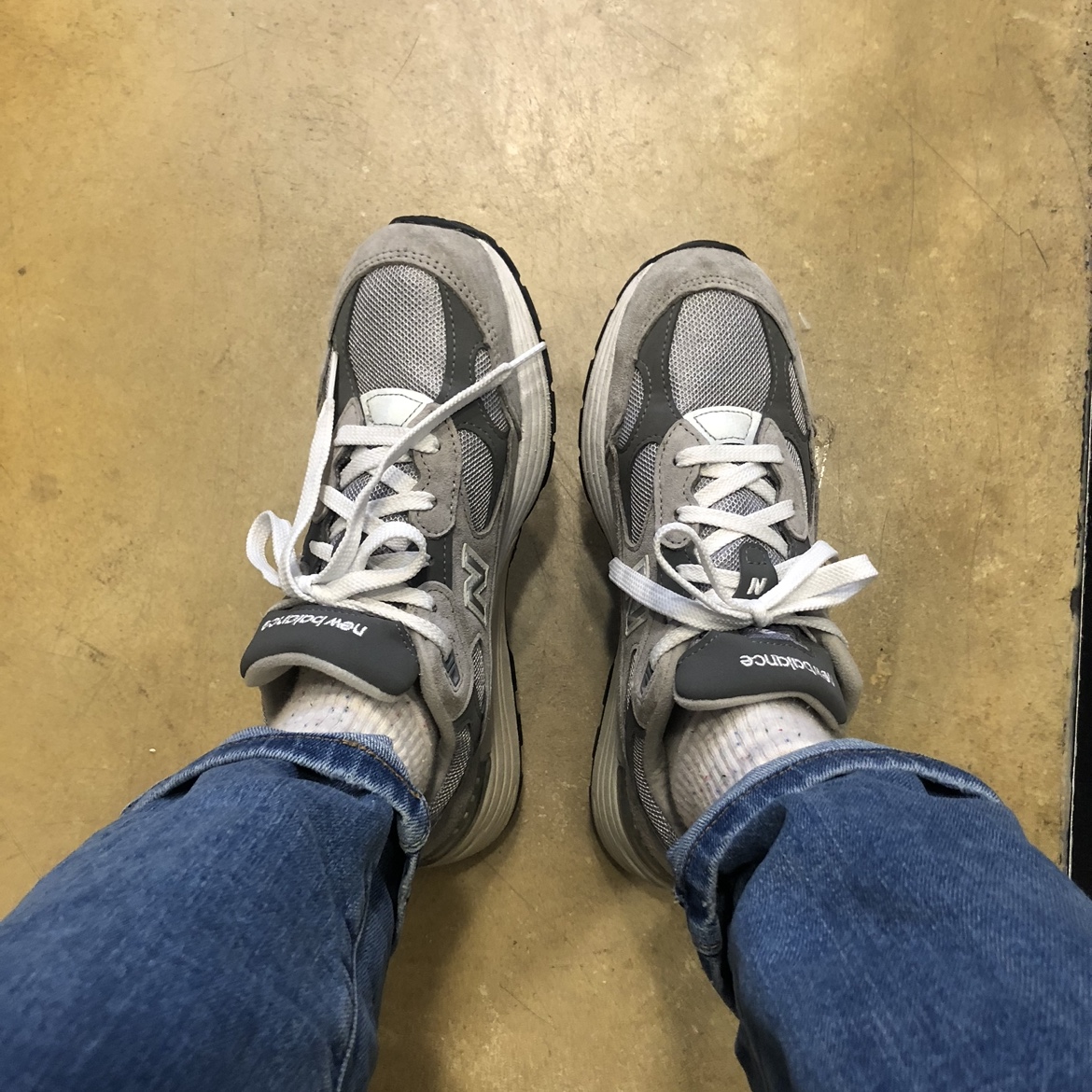 New Balance 992 Made in USA Grey - D Standard 착용 스타일