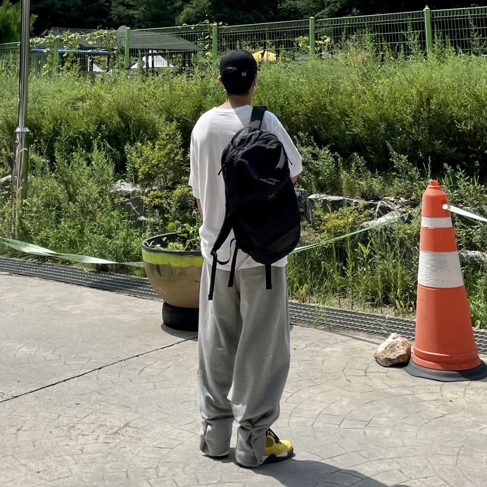 Jordan 4 Retro Tour Yellow, Supreme Lizard T-Shirt White - 20SS 착용 스타일 - 2