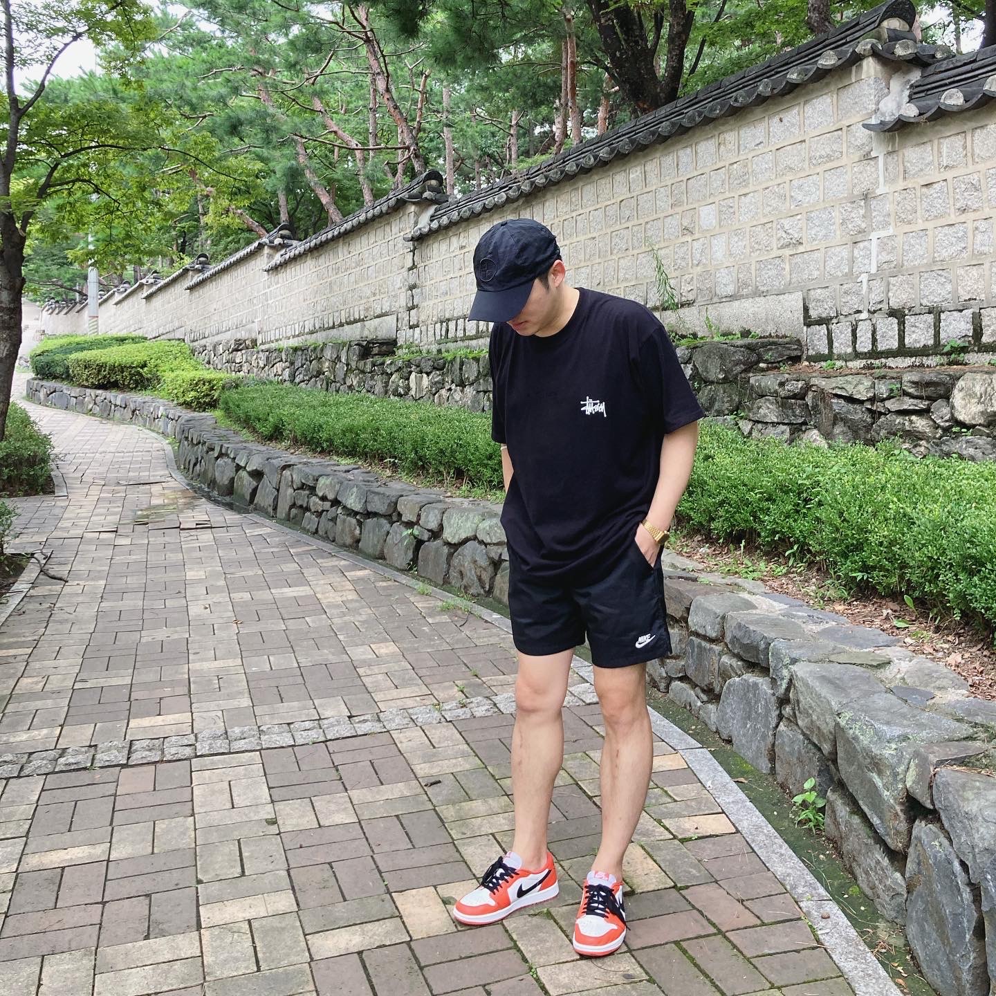 Stone Island 99576 Nylon Metal 6-Panel Cap Black, Stussy Basic Stussy T-Shirt Black 2022 착용 스타일 - 2