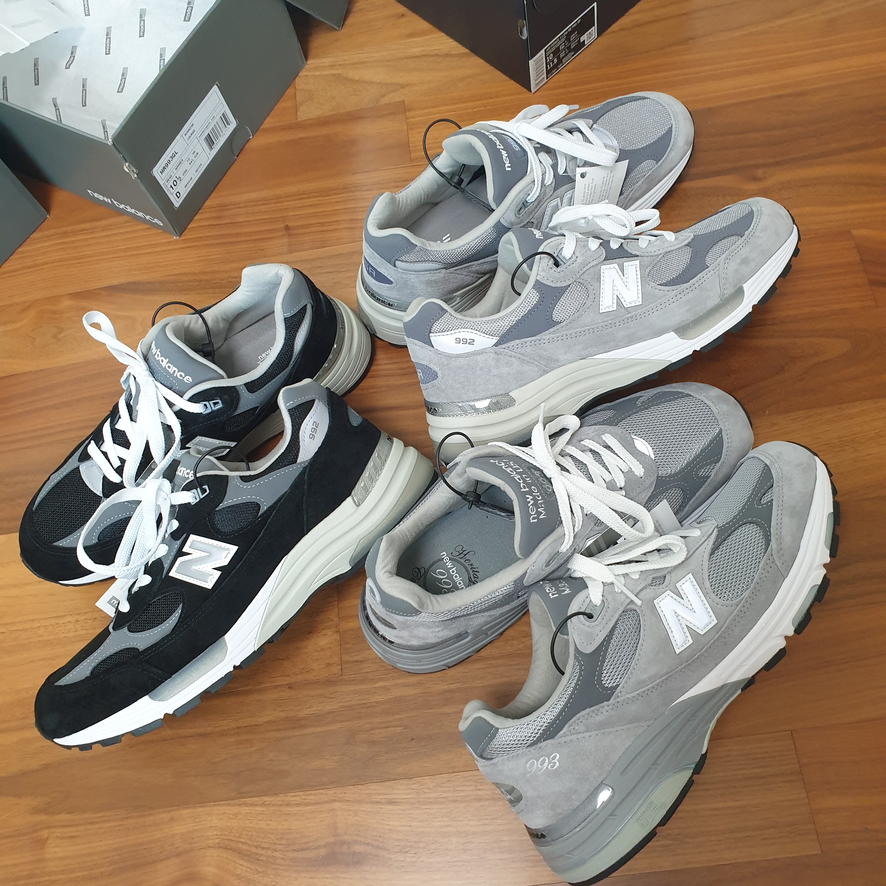 New Balance 992 Made in USA Grey - D Standard, New Balance 992 Made in USA Black Grey 착용 스타일