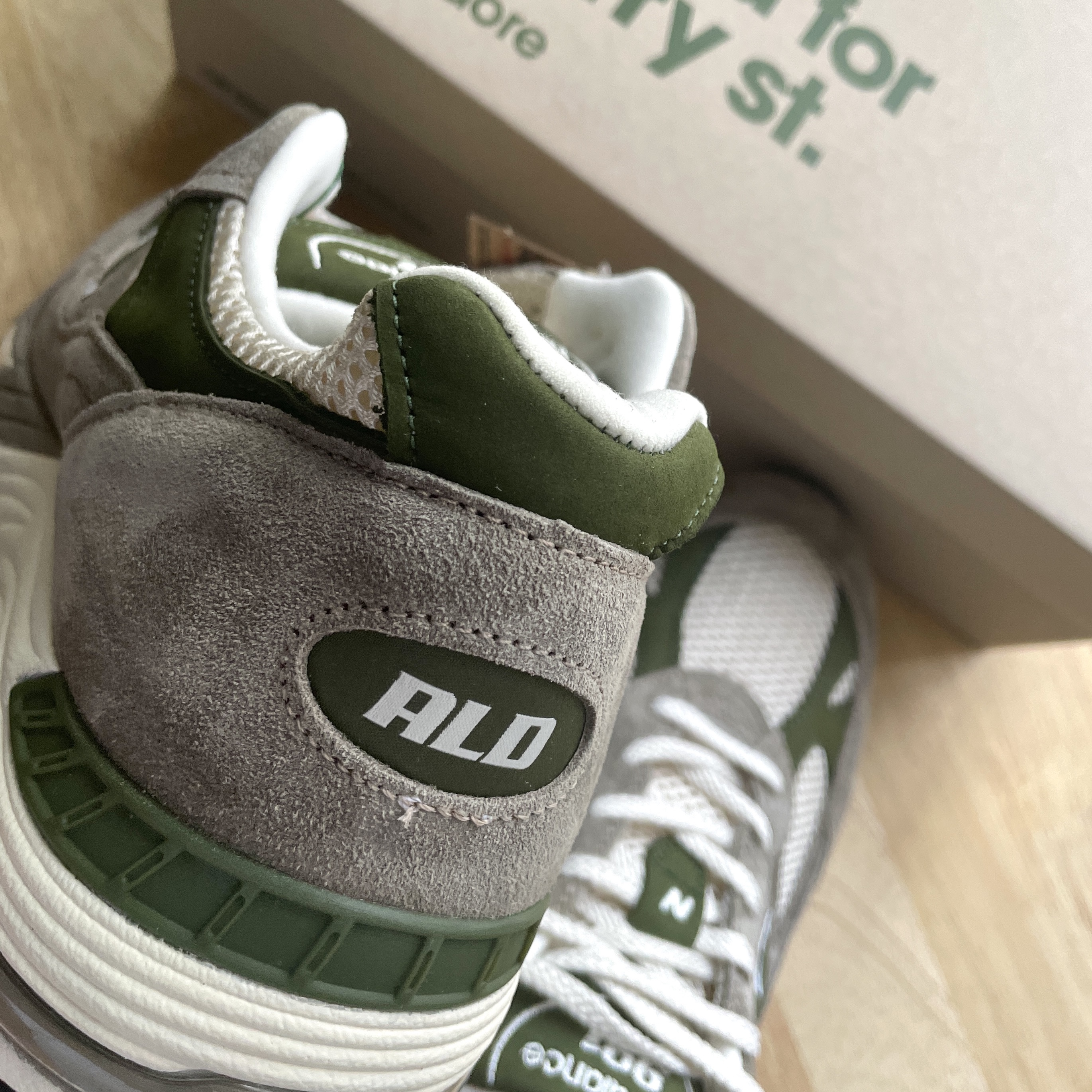 New Balance x Aime Leon Dore 991 Made in UK Grey 착용 스타일 - 2