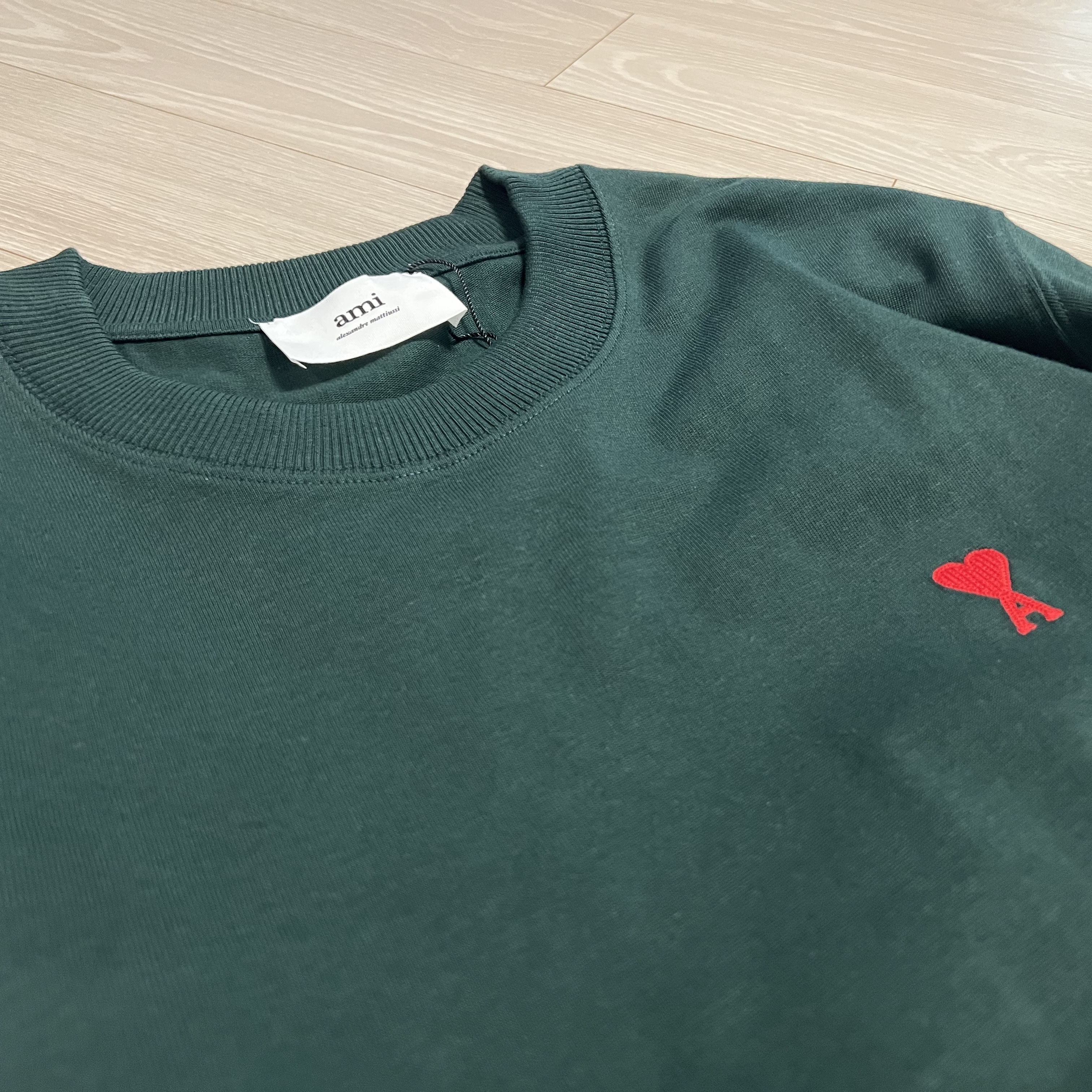 AMI de Coeur LS T-Shirt Evergreen 착용 스타일 - 1