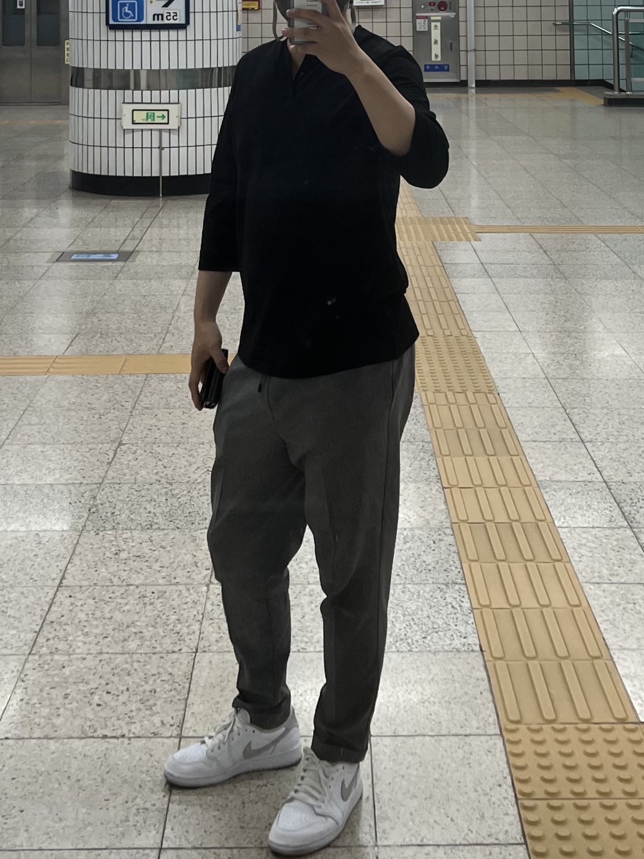 Jordan 1 Low OG Neutral Grey 착용 스타일