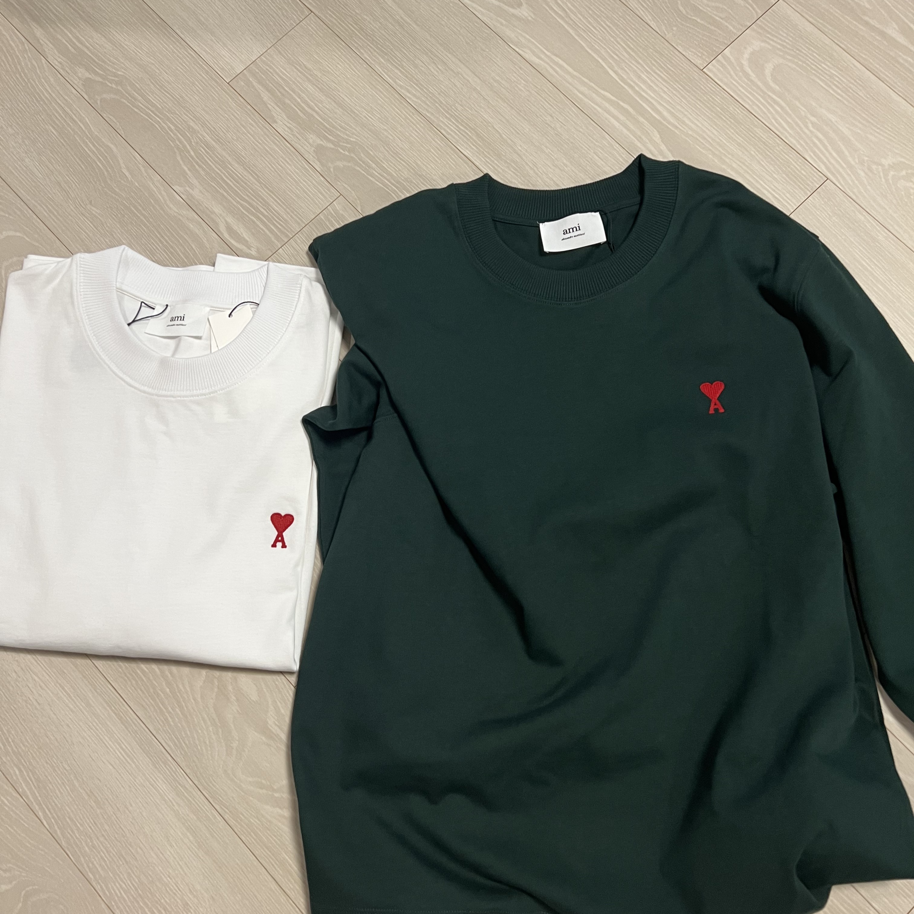 AMI de Coeur LS T-Shirt Evergreen 착용 스타일 - 2
