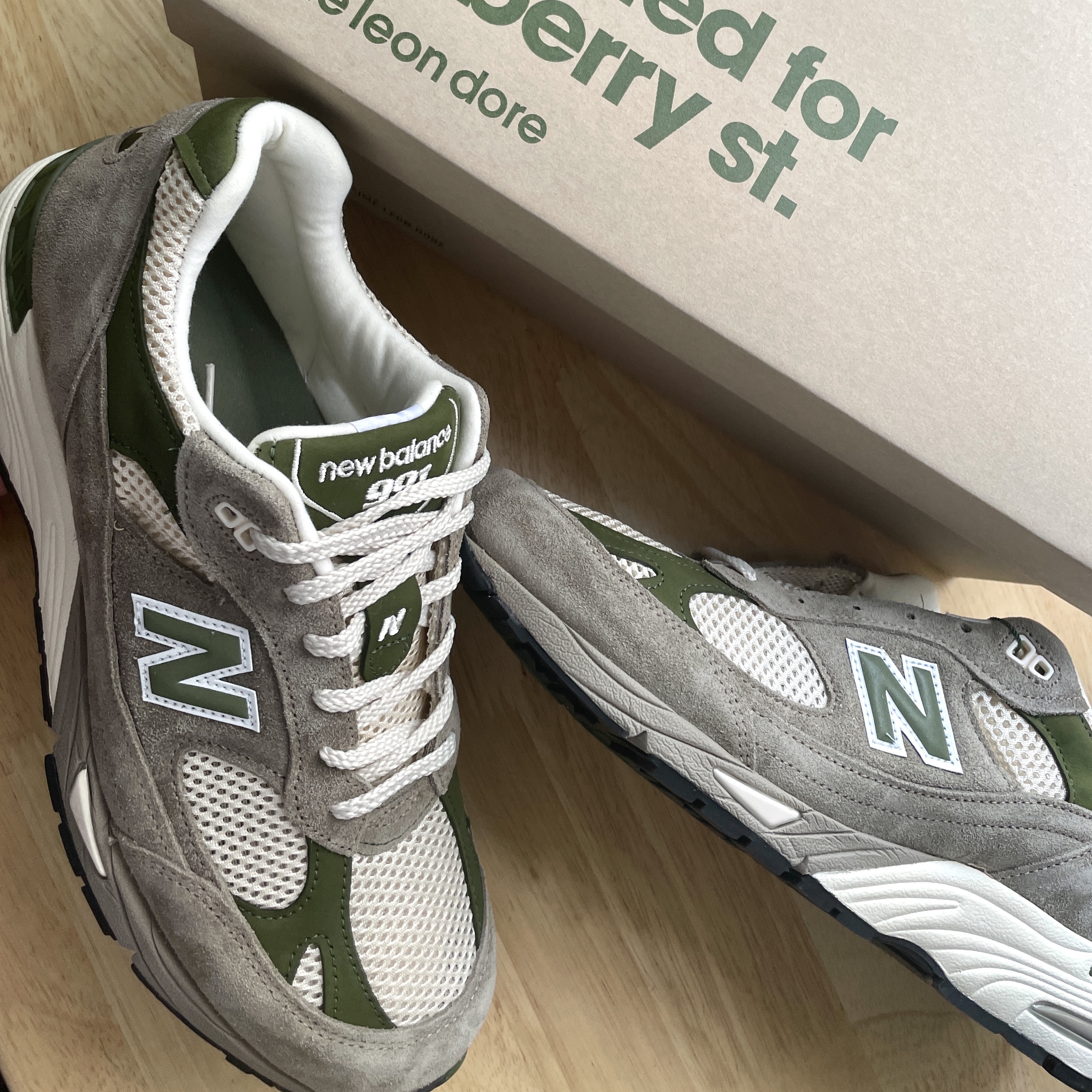 New Balance x Aime Leon Dore 991 Made in UK Grey 착용 스타일 - 1
