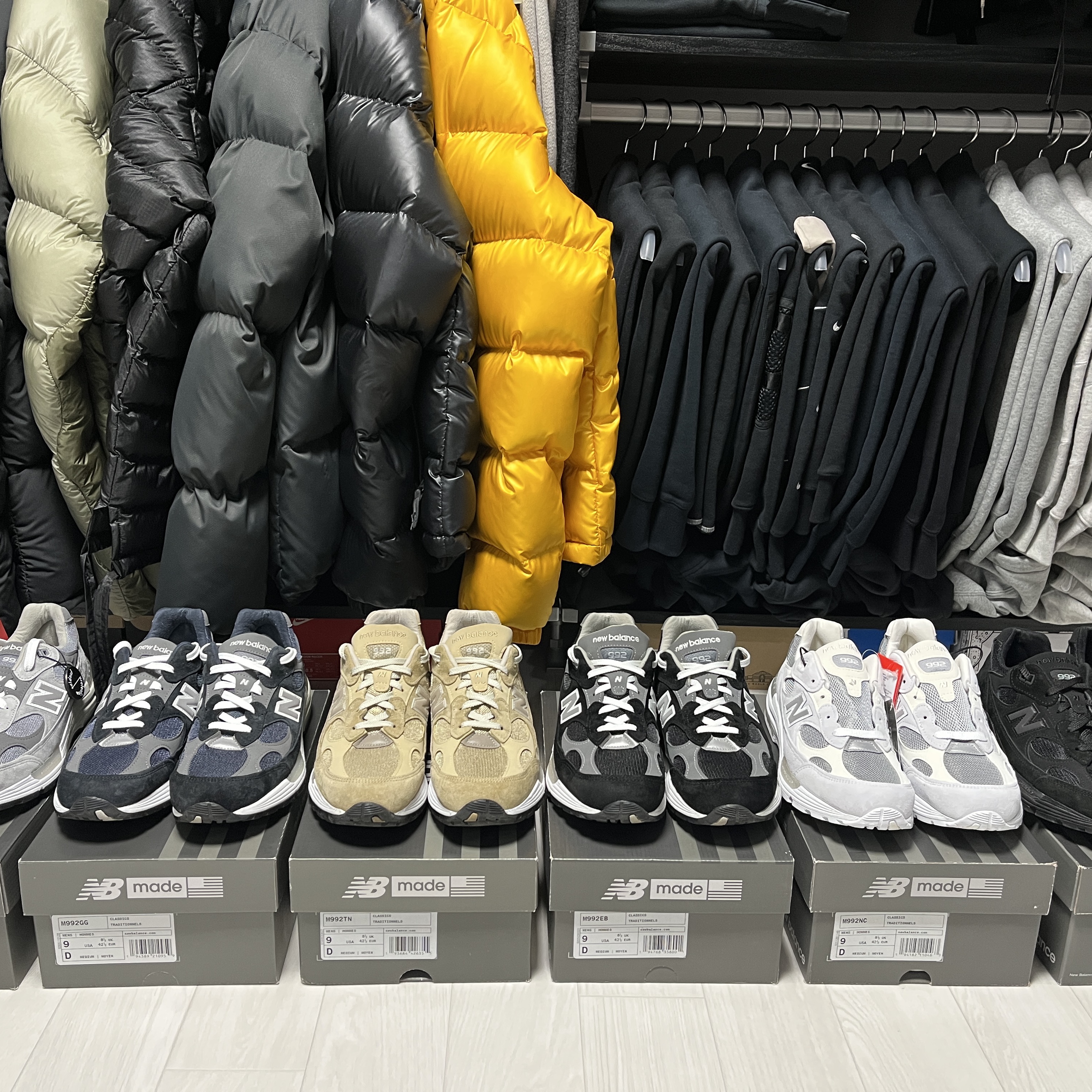 New Balance 992 Made in USA Grey - D Standard, New Balance 992 Made in USA Tan 착용 스타일