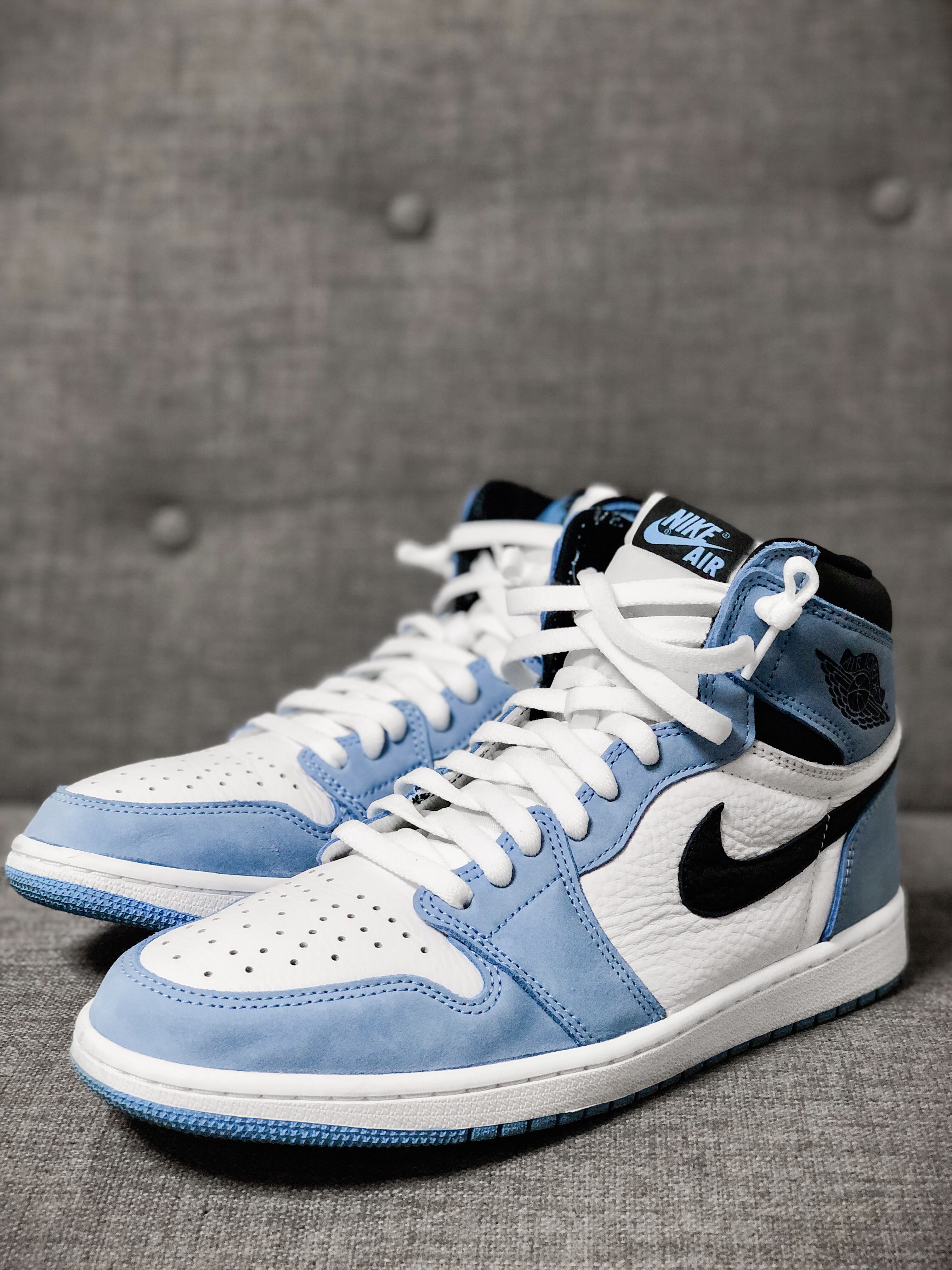 Jordan 1 Retro High OG University Blue, Jordan 1 Retro High OG Light Smoke Grey 착용 스타일 - 4