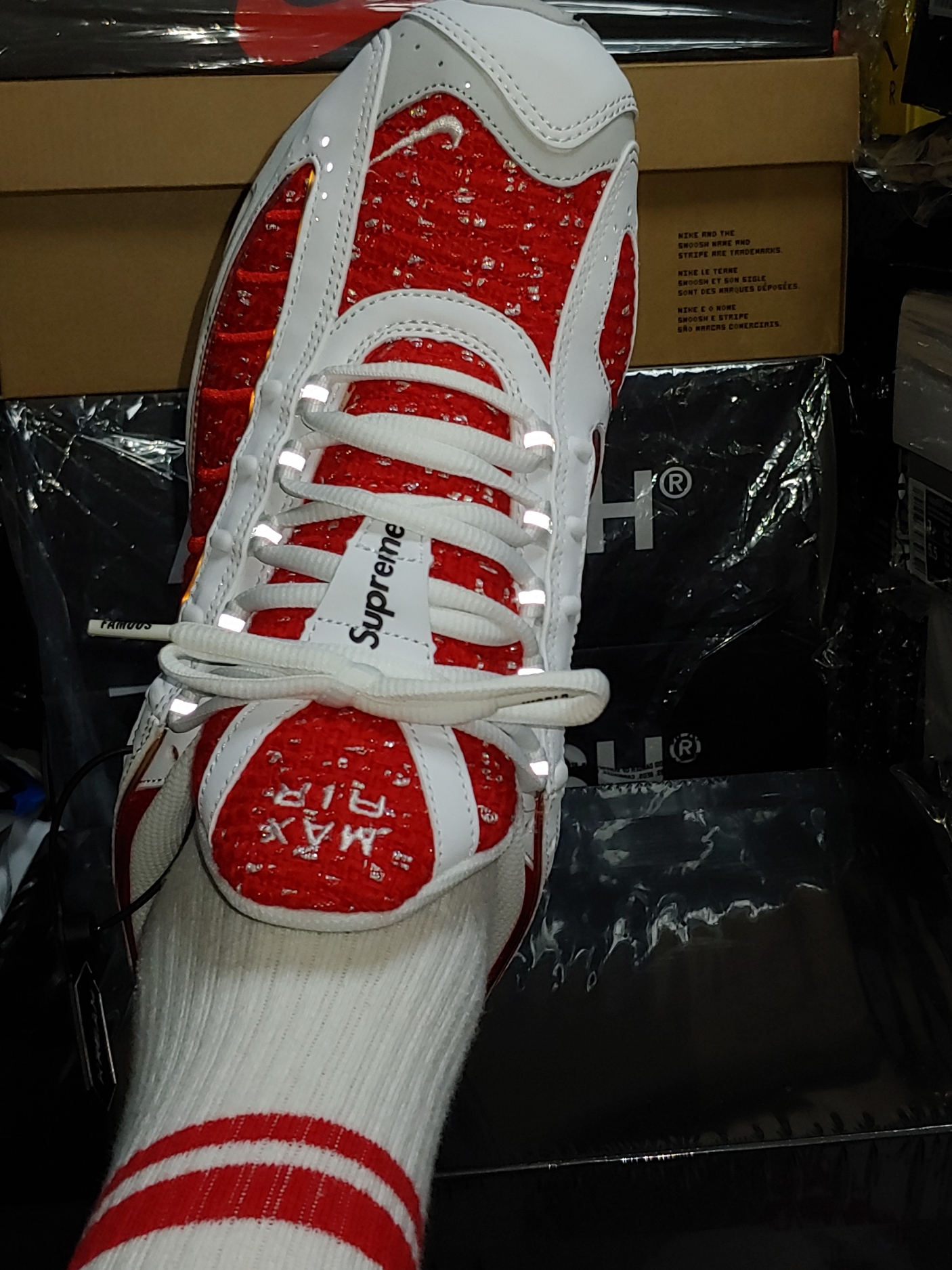 Nike x Supreme Air Max Tailwind 4 White 착용 스타일 - 2