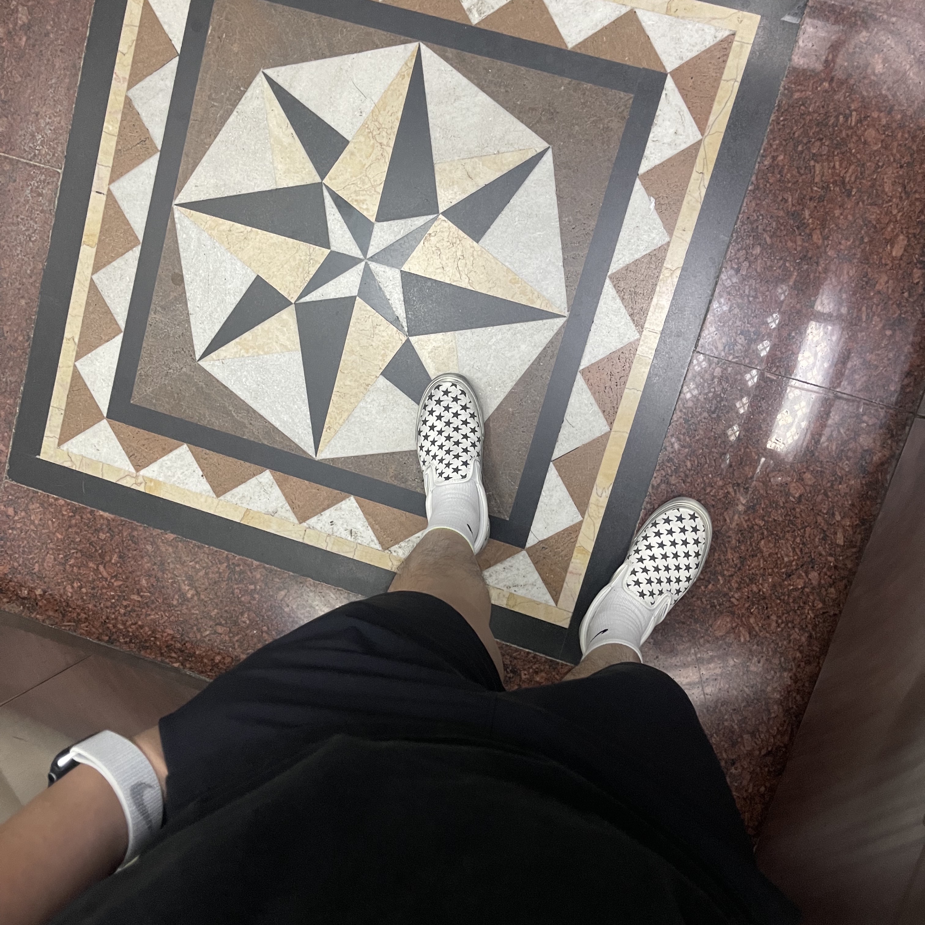 Vans Vault x Bianca Chandon Classic Slip-On LX Stressed Black White 착용 스타일