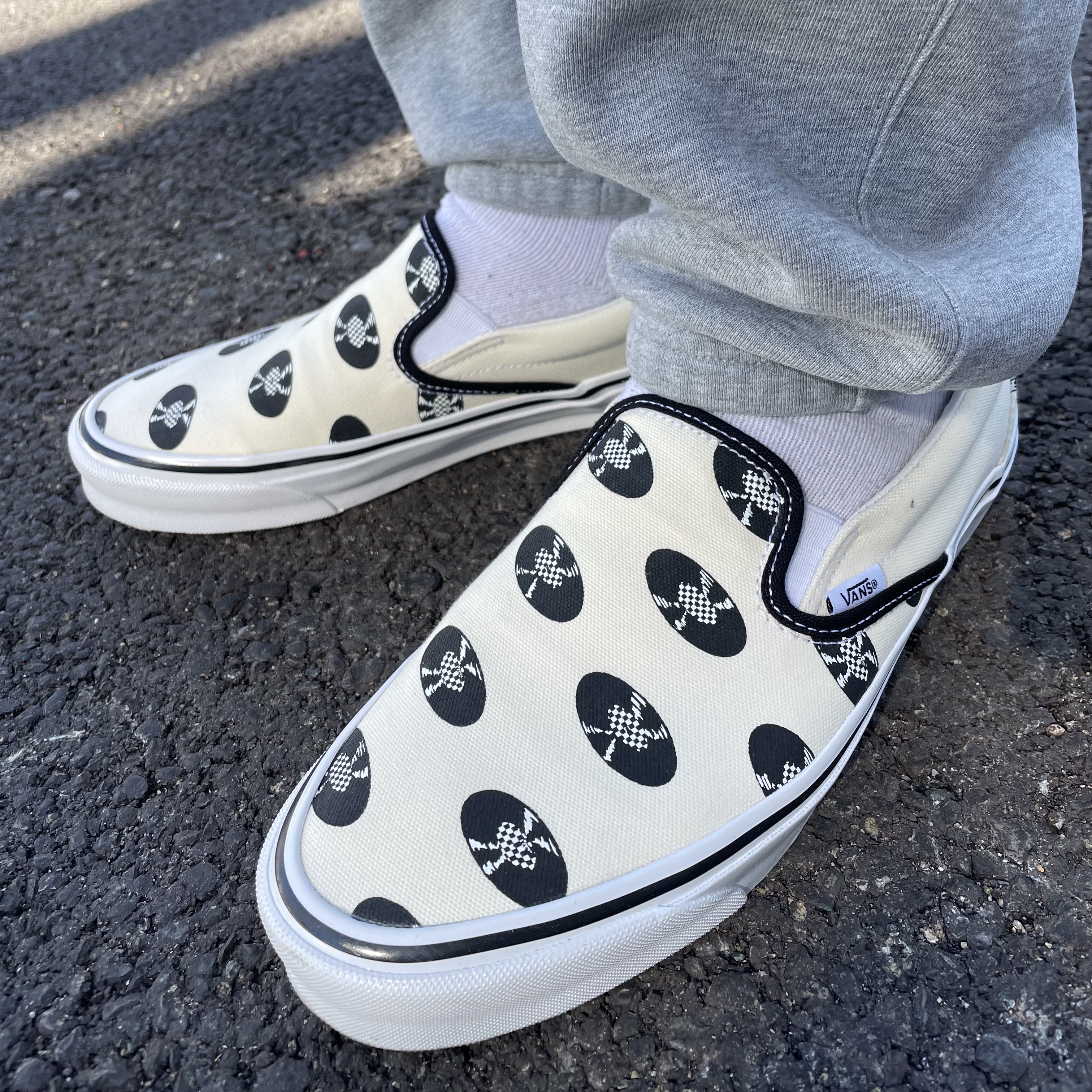 Vans Vault x Wacko Maria Classic Slip-On LX White 착용 스타일