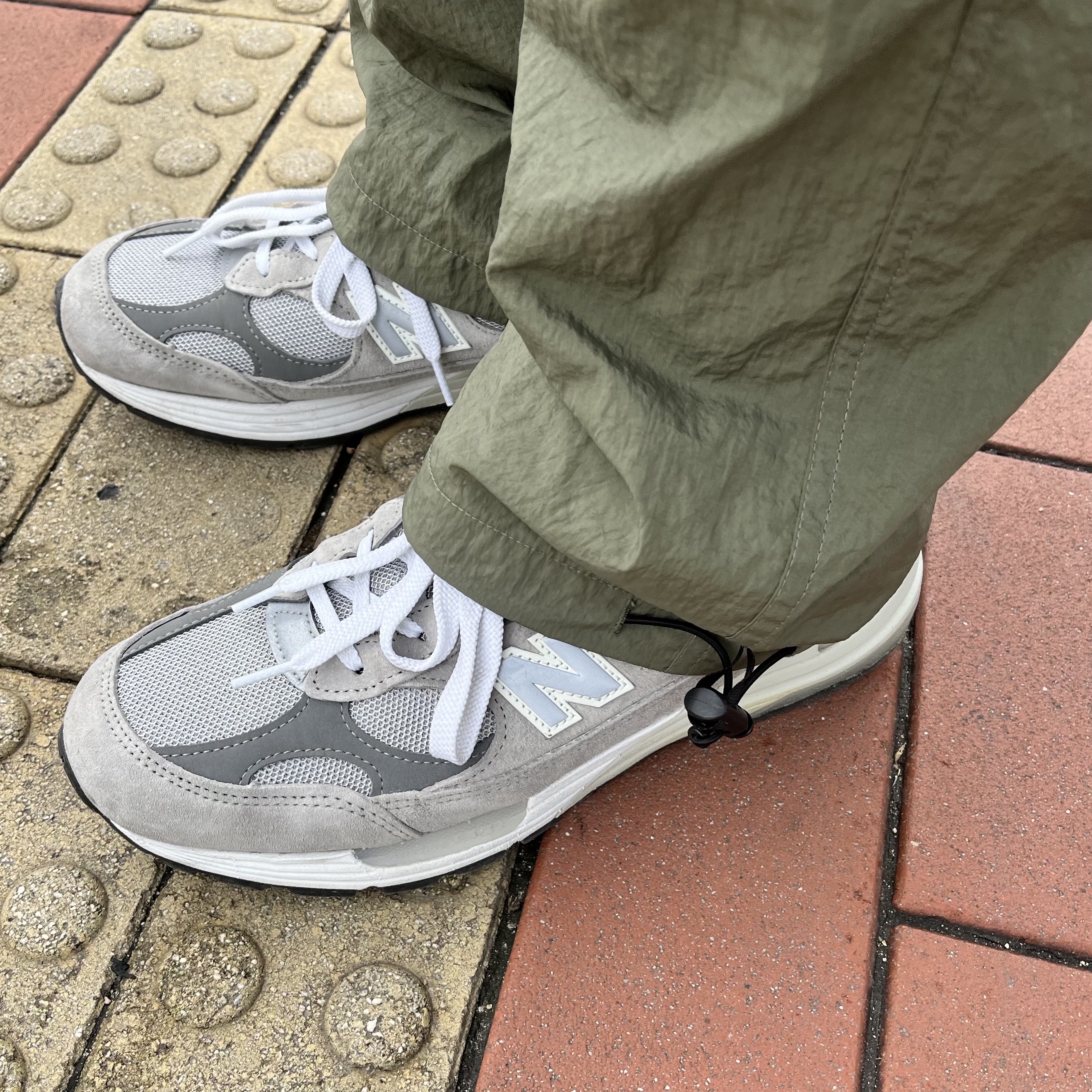New Balance 992 Made in USA Grey - D Standard 착용 스타일