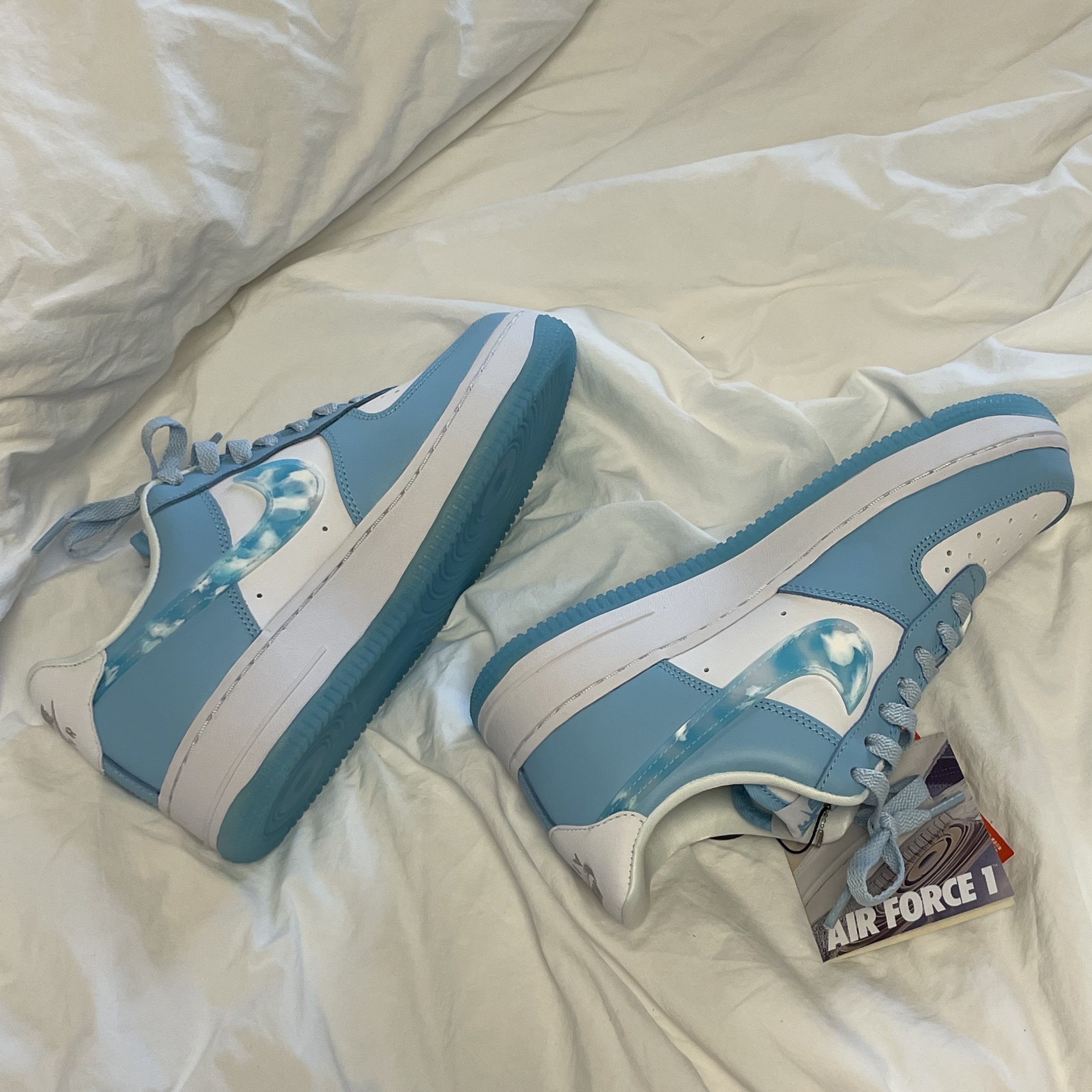 (W) Nike Air Force 1 '07 LX Celestine Blue 착용 스타일